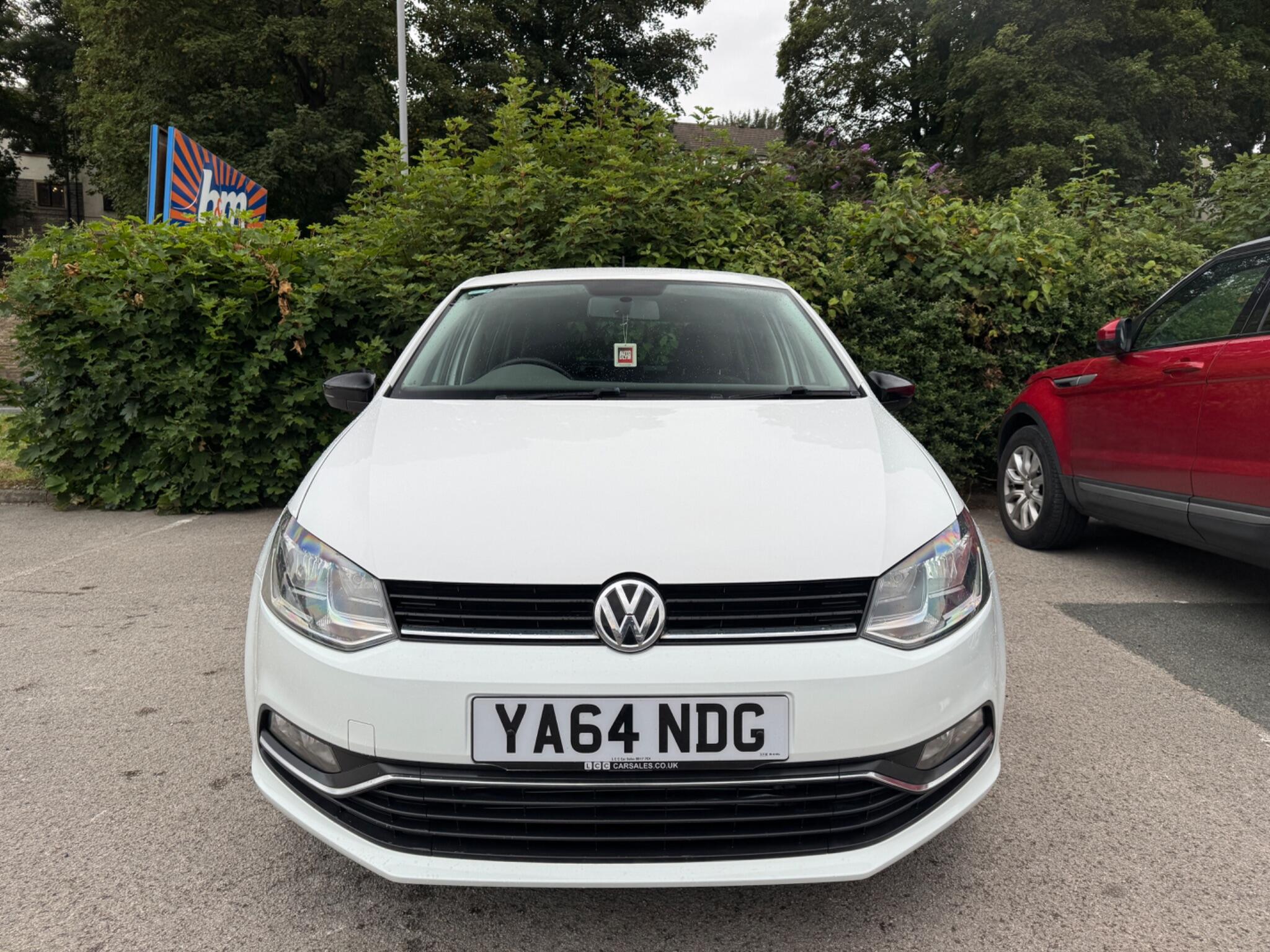 Volkswagen Polo view 3