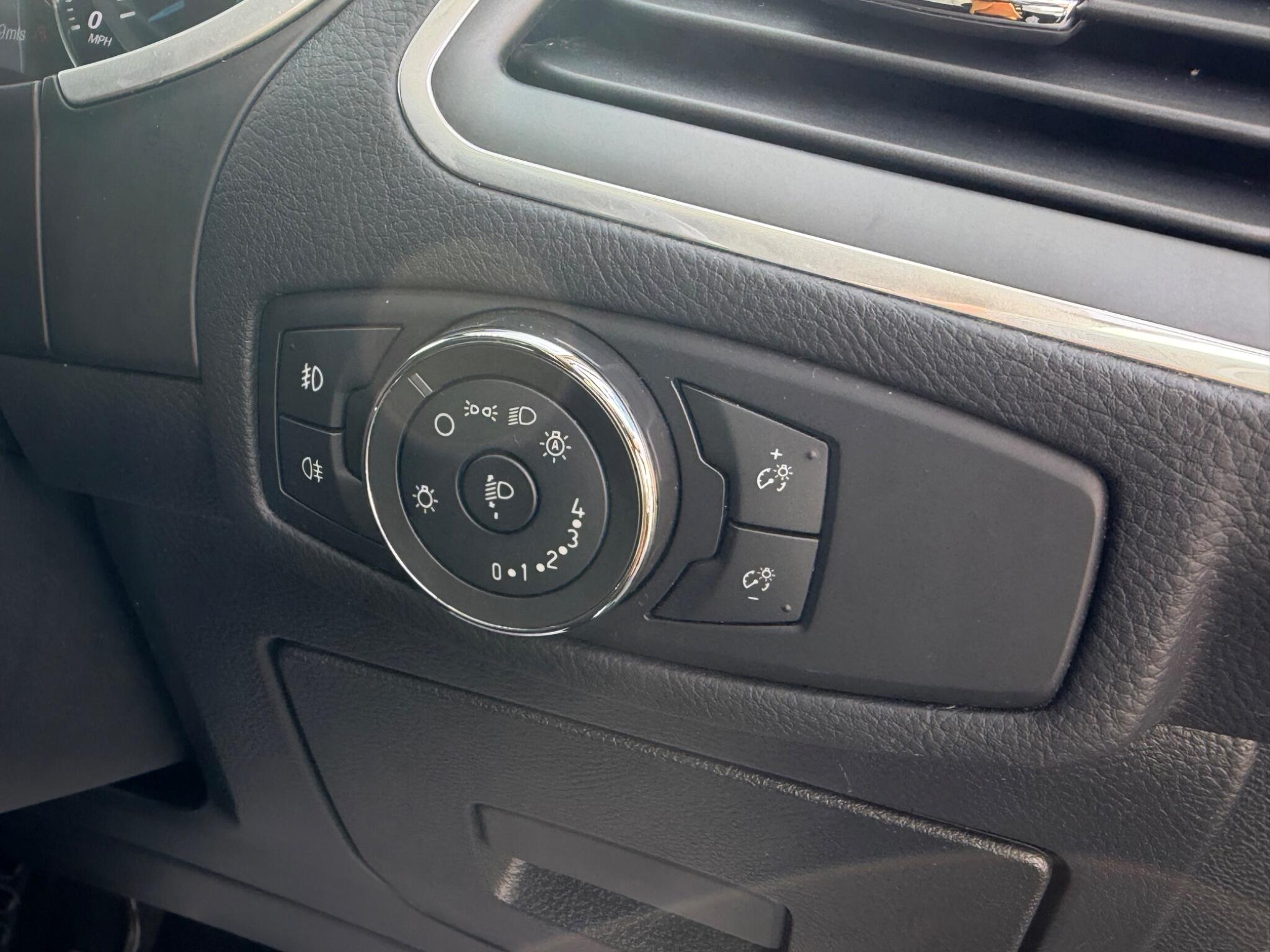 Ford S-Max view 24