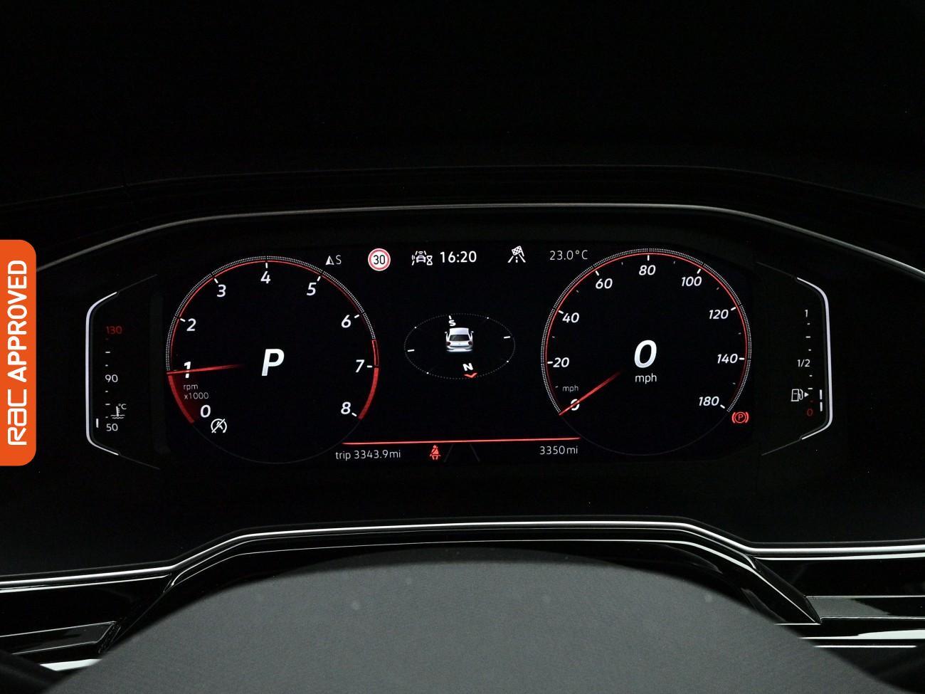 Volkswagen Polo view 11