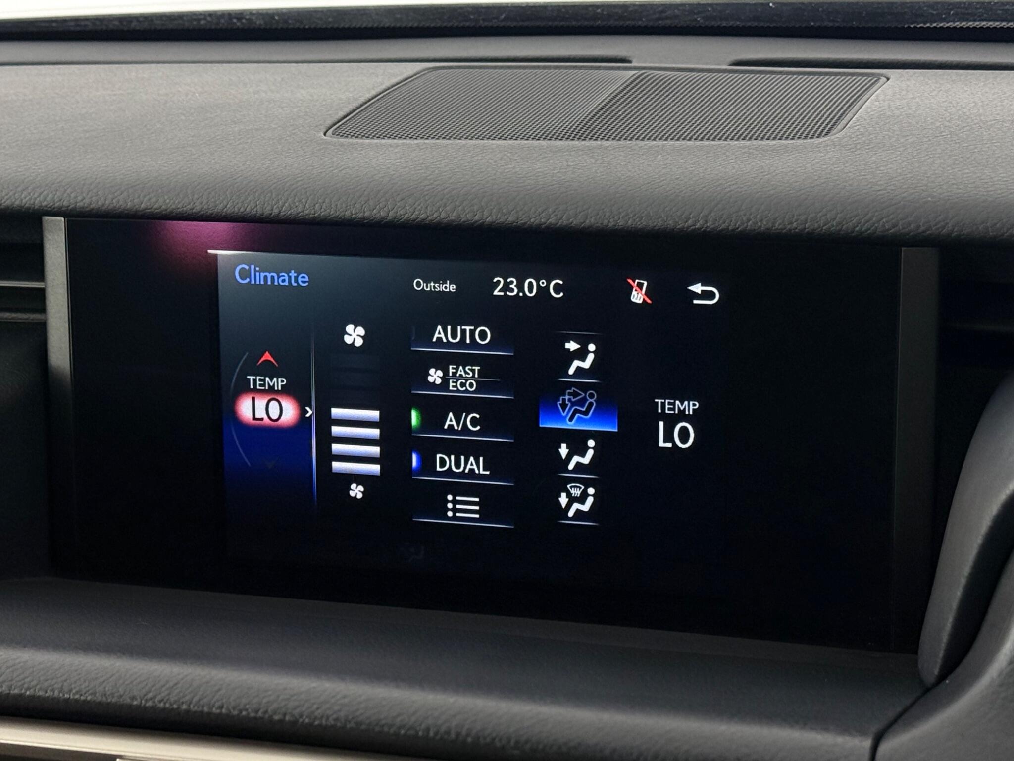 Lexus Is view 28