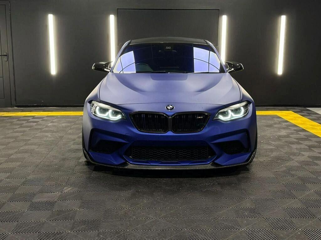 BMW M2 view 3
