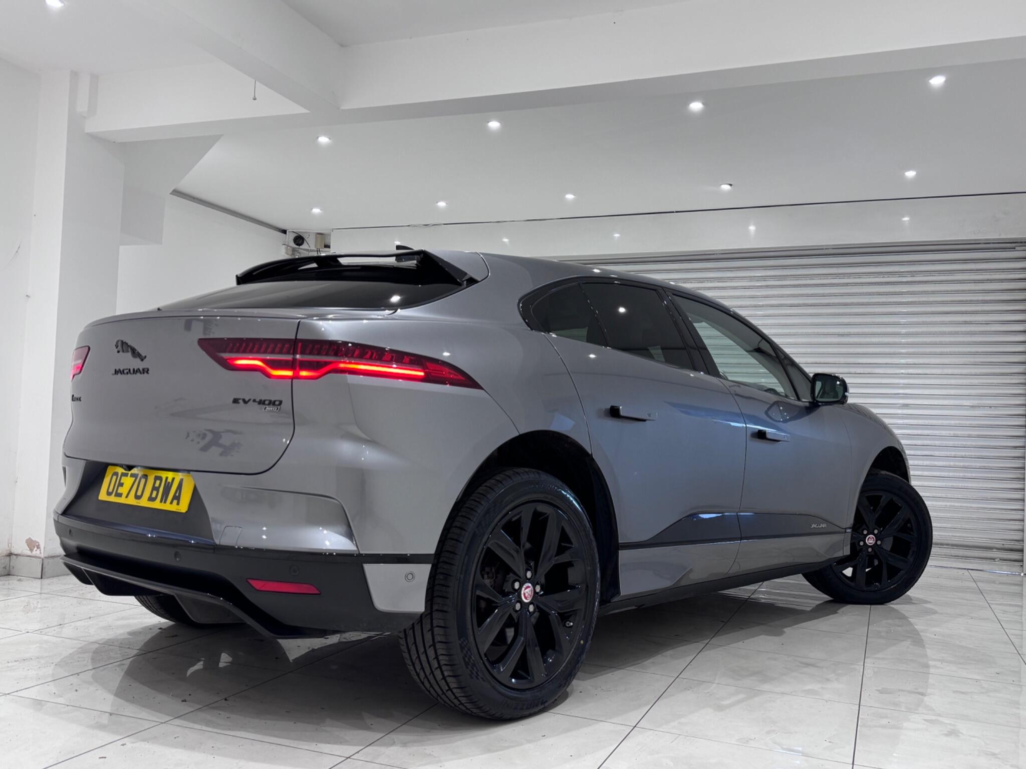 Jaguar I-Pace view 3