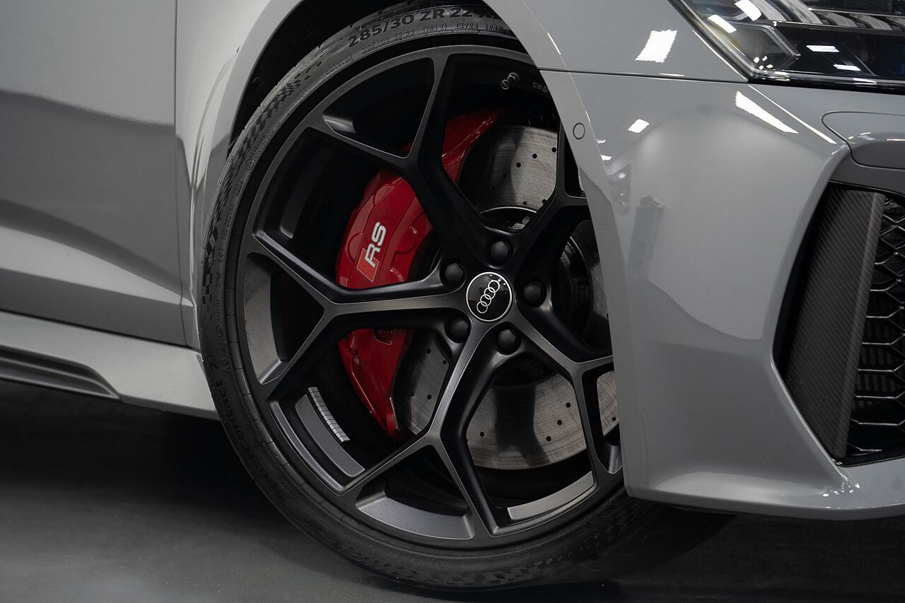 Audi RS6 view 26