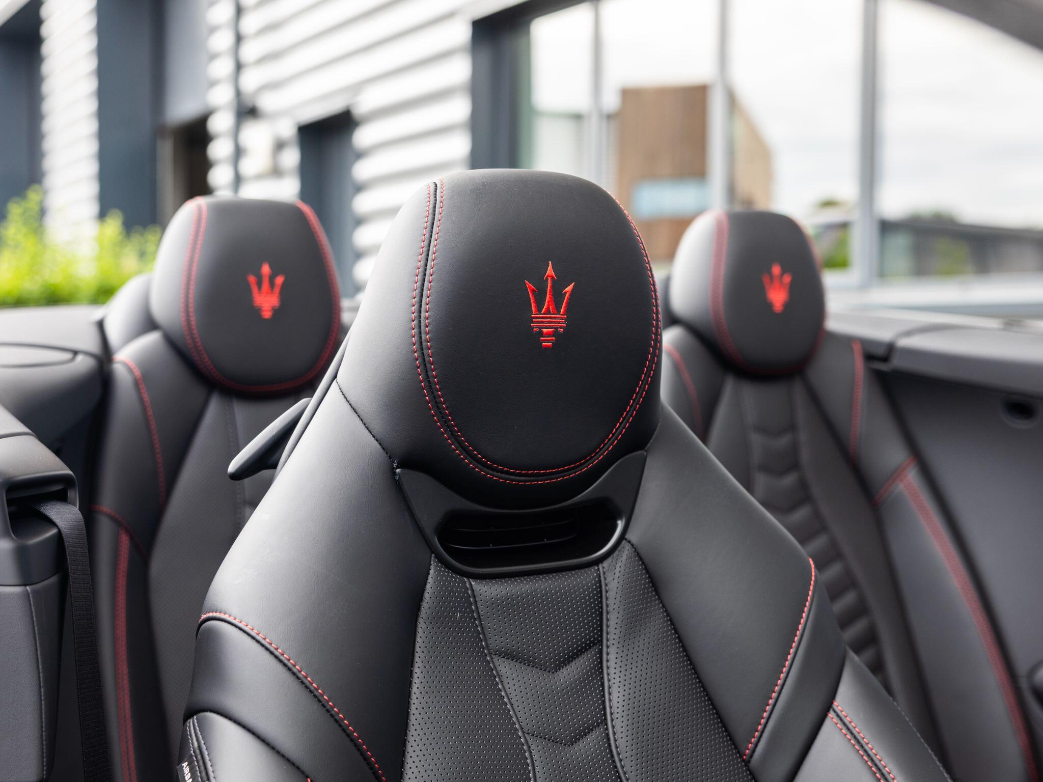 Maserati Grancabrio view 25