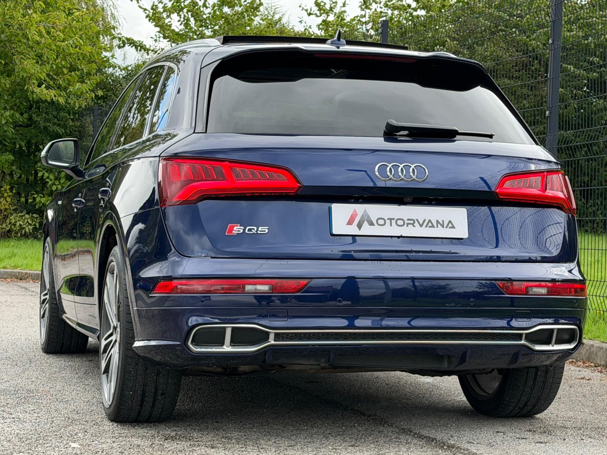 Audi SQ5 view 19