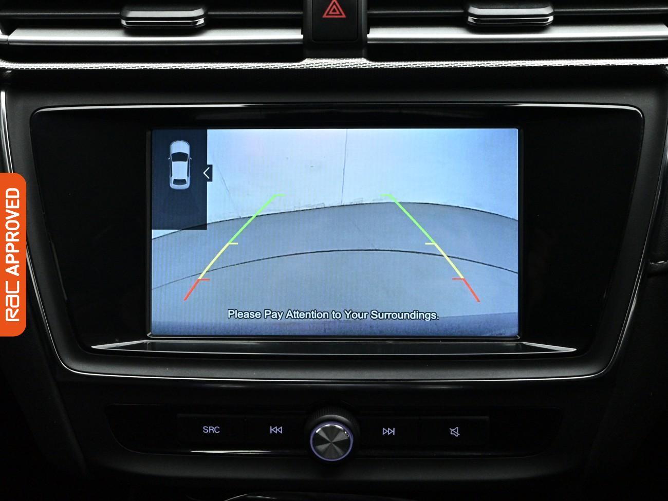 MG MG5 view 17