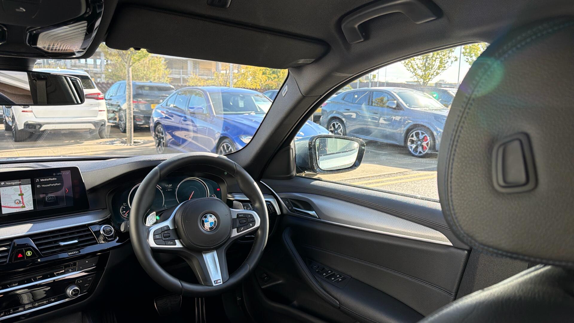 BMW 5 Series view 40