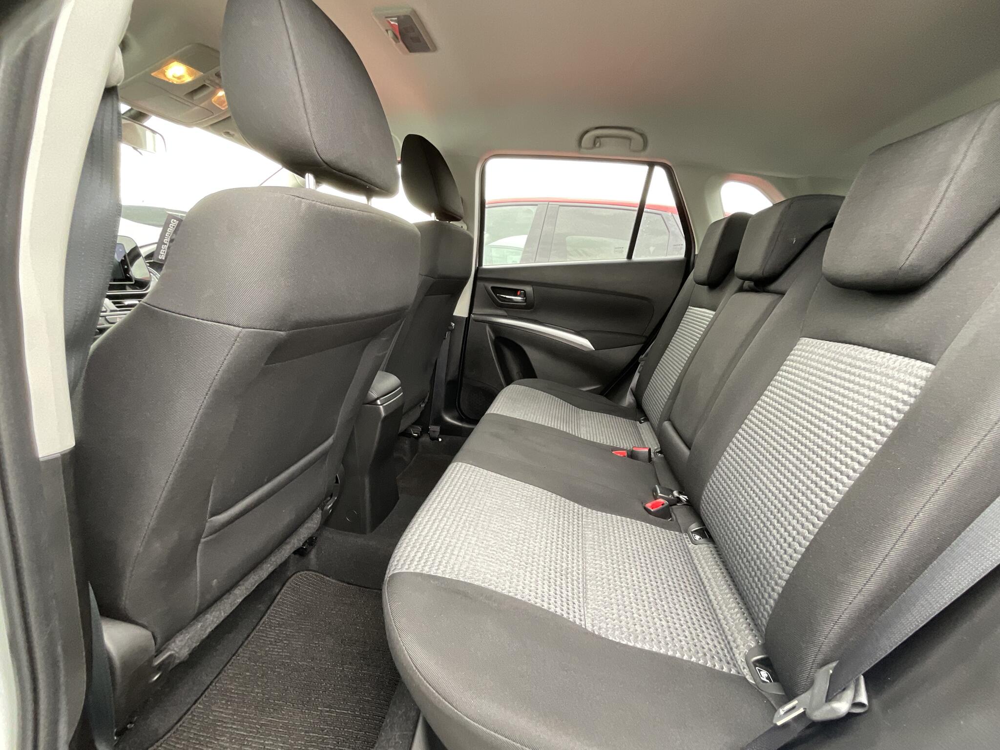 Suzuki S-Cross view 15