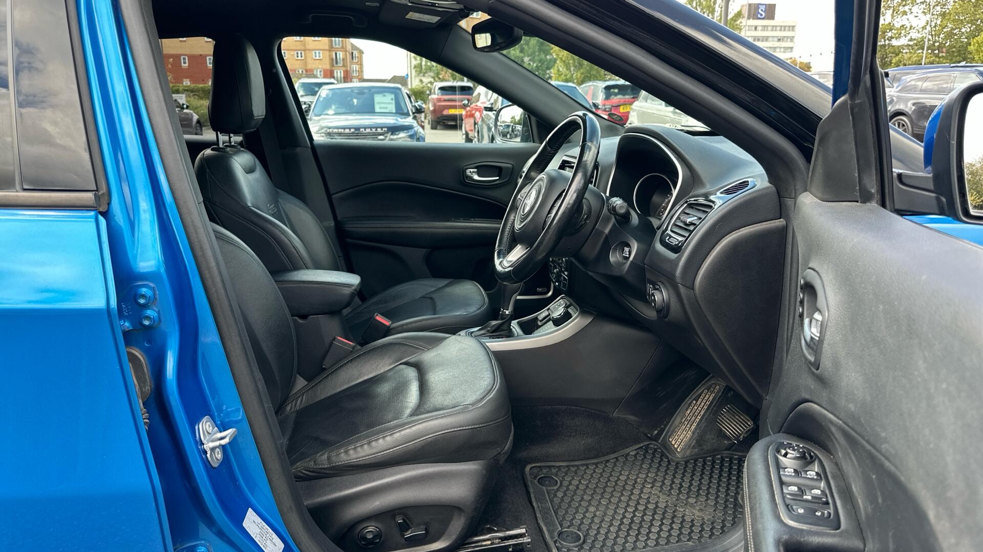 Jeep Compass view 49