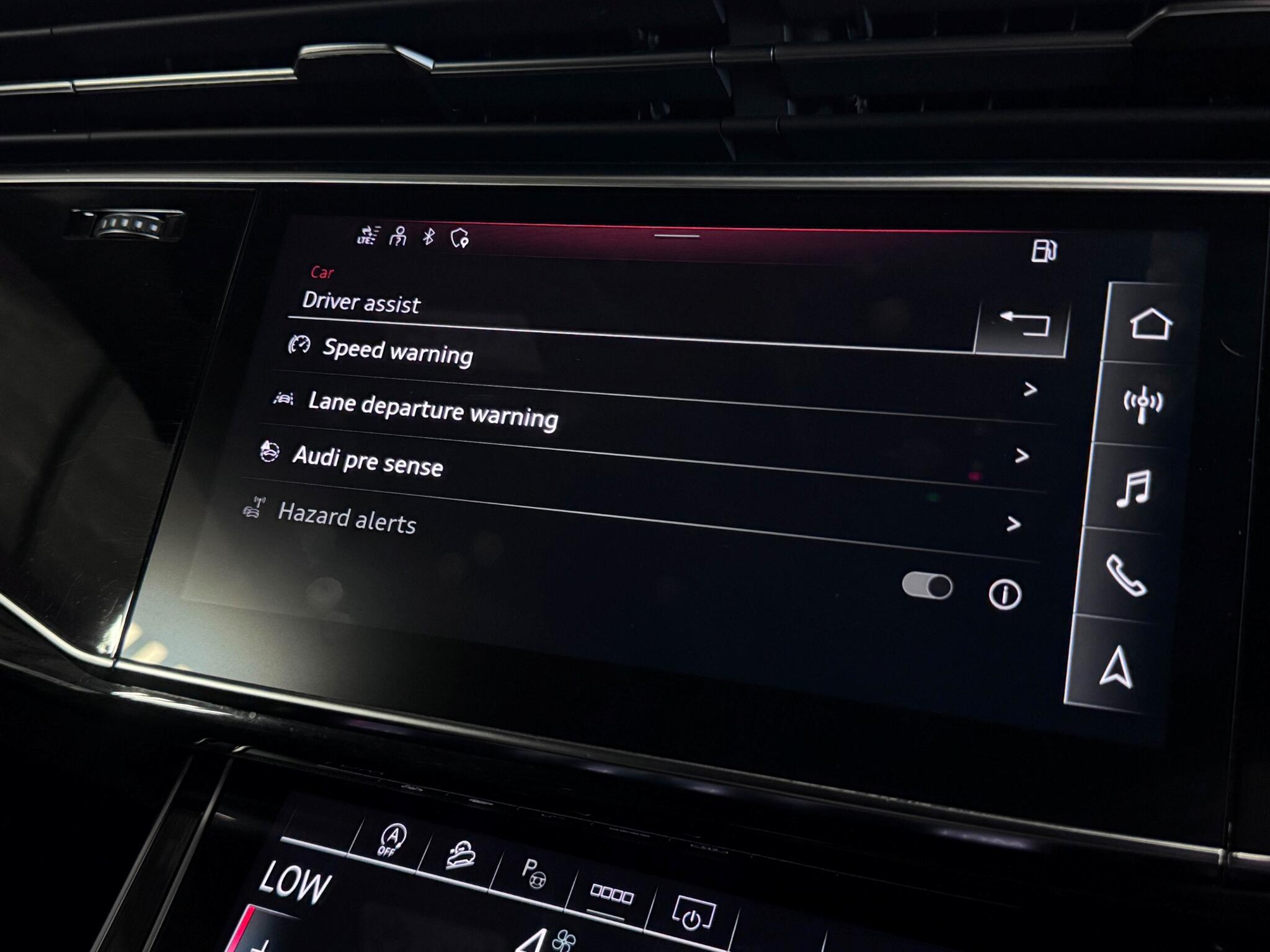 Audi Q8 view 53