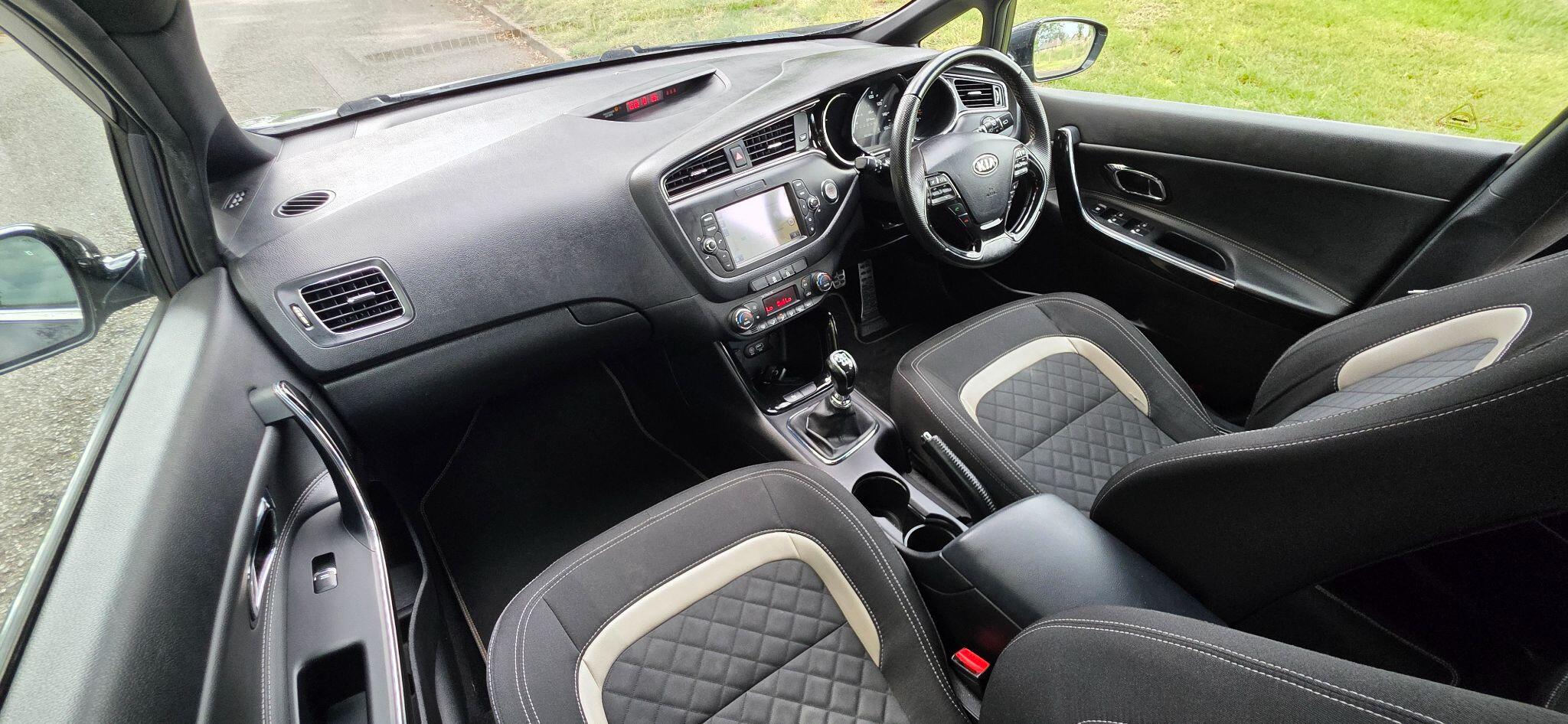 Kia Ceed view 5