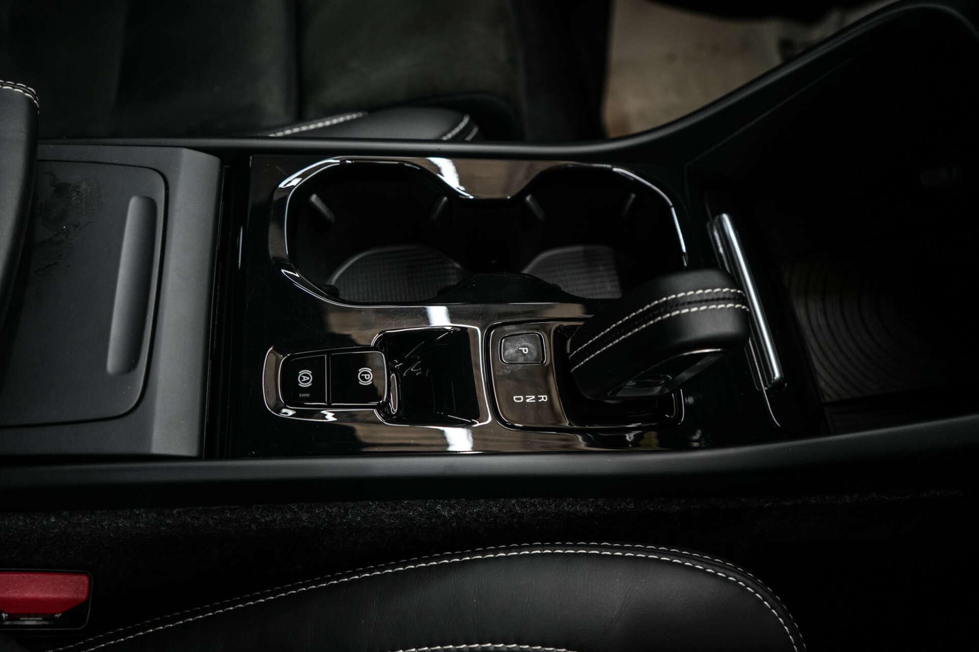 Volvo XC40 view 37