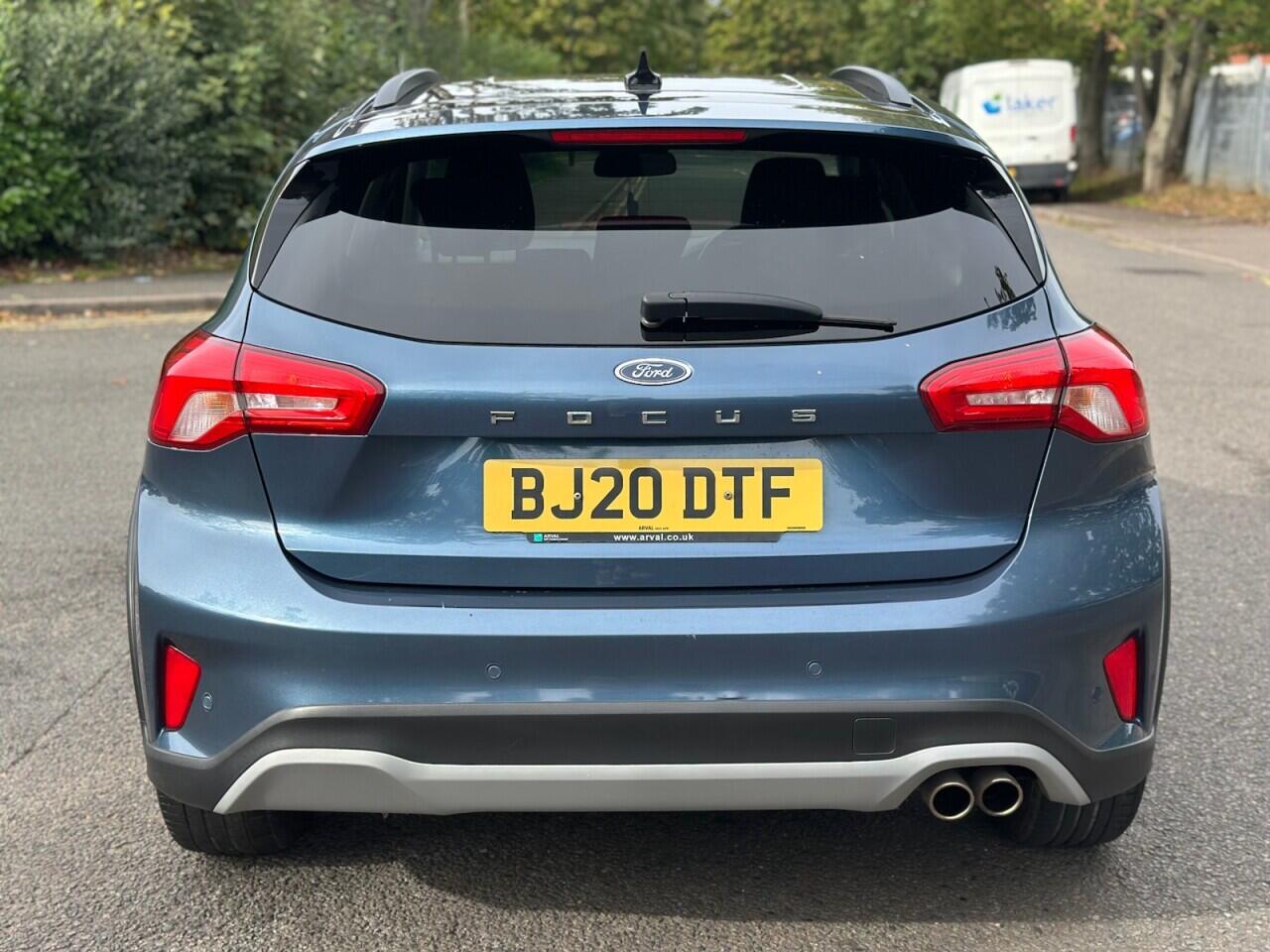 Ford Focus view 4