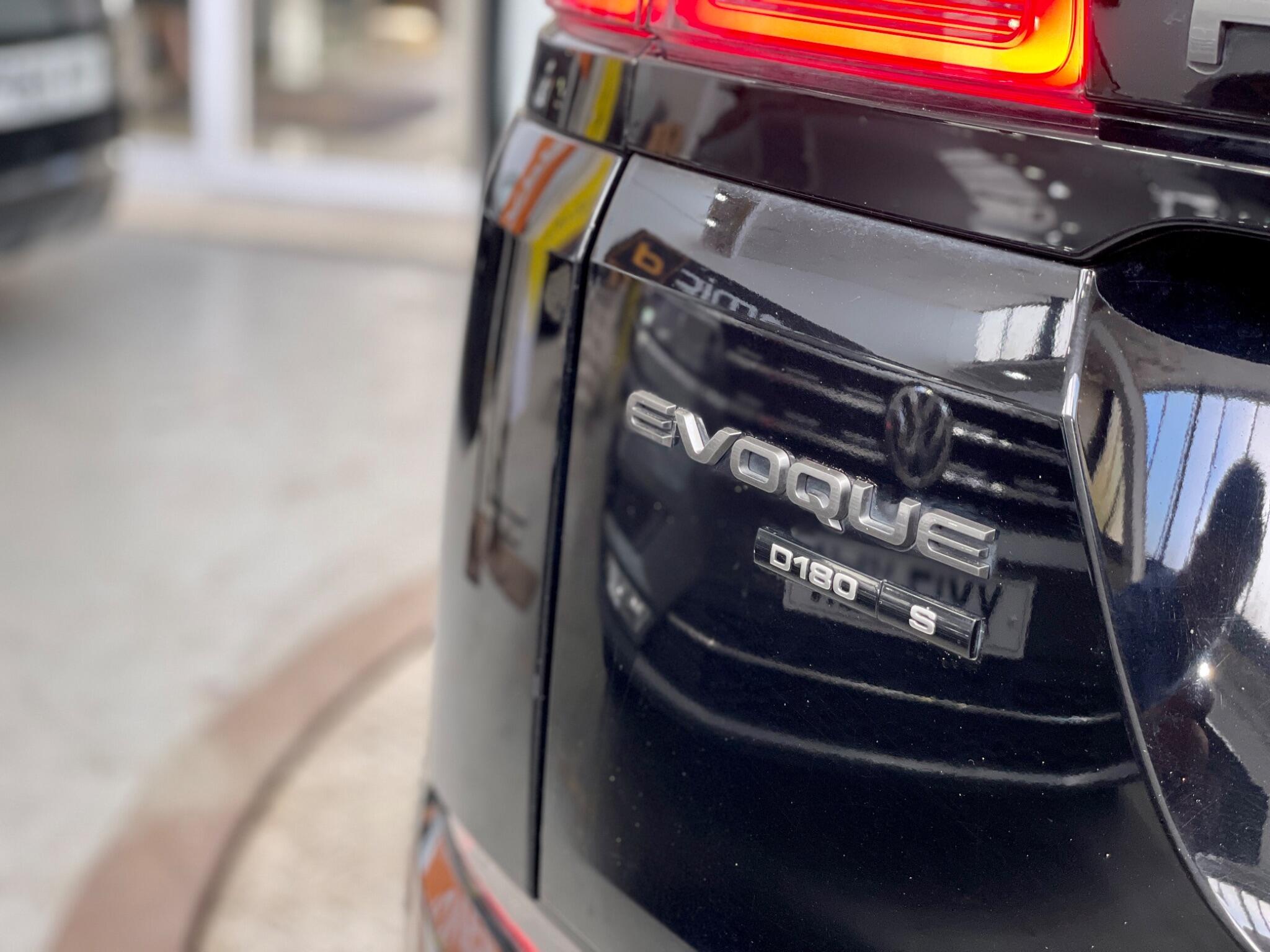Land Rover Range Rover Evoque view 24