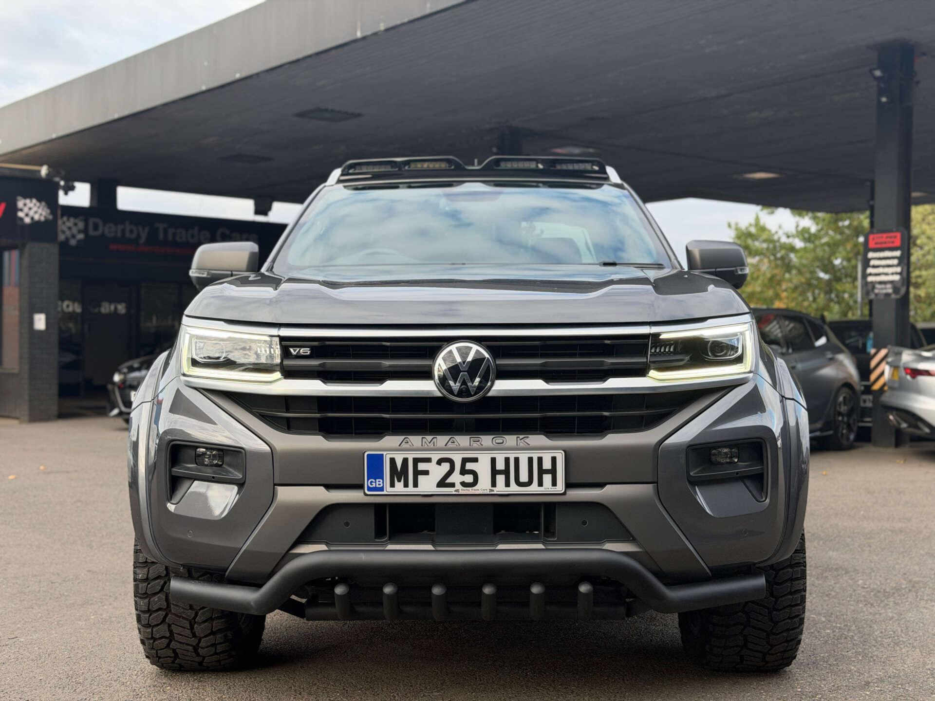 Volkswagen Amarok view 5