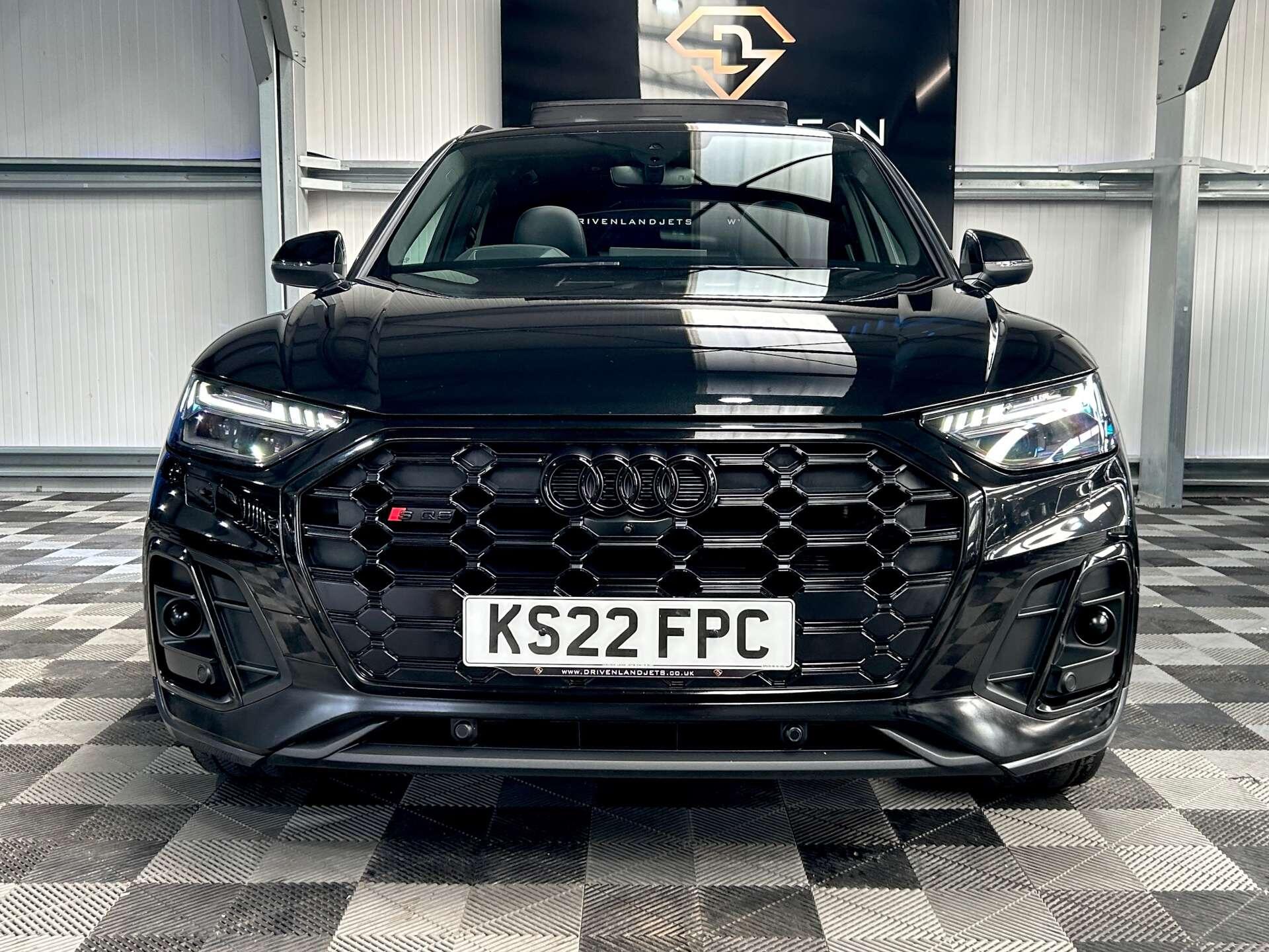 Audi Q5 view 5