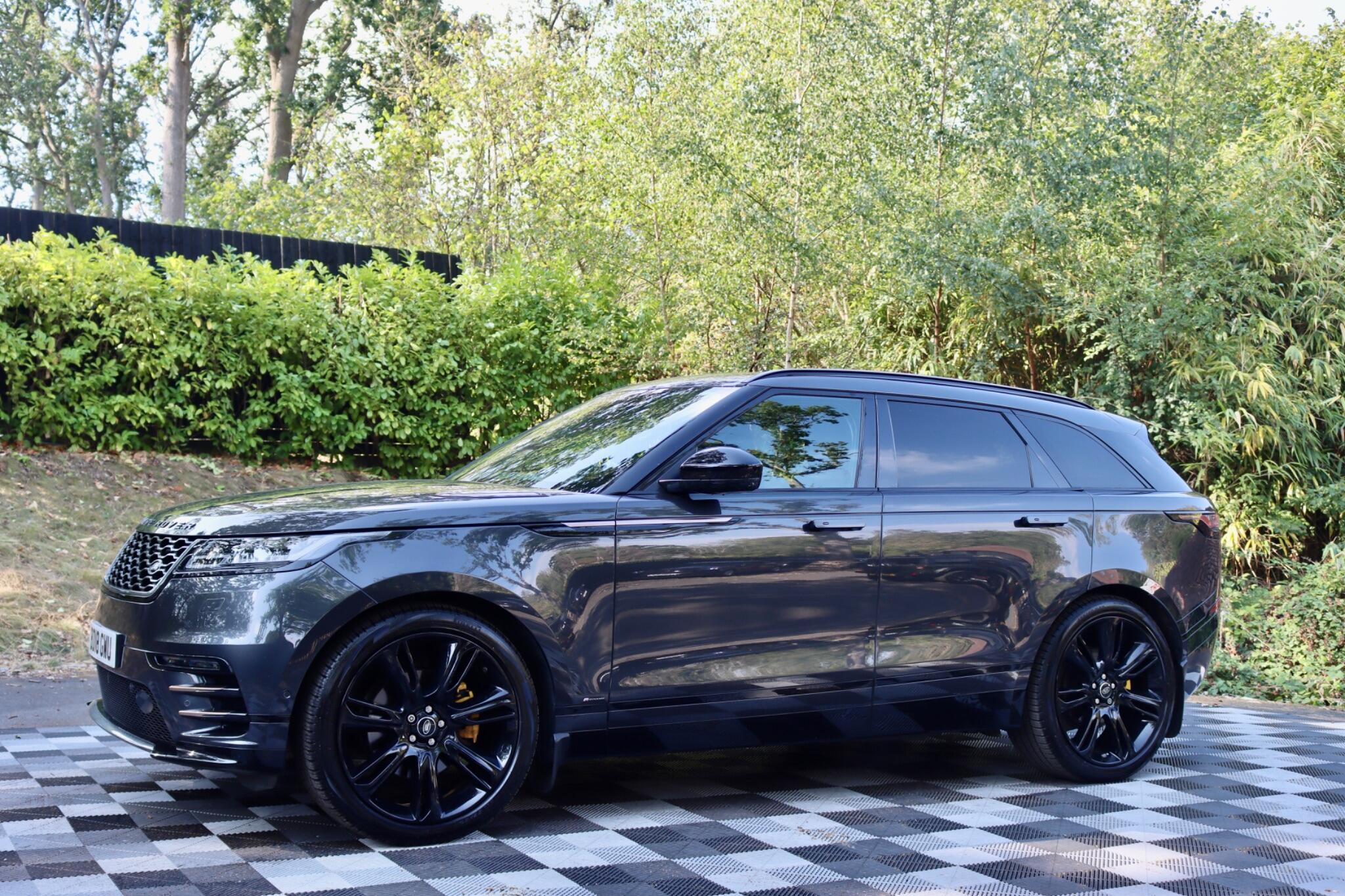 Land Rover Range Rover Velar view 22