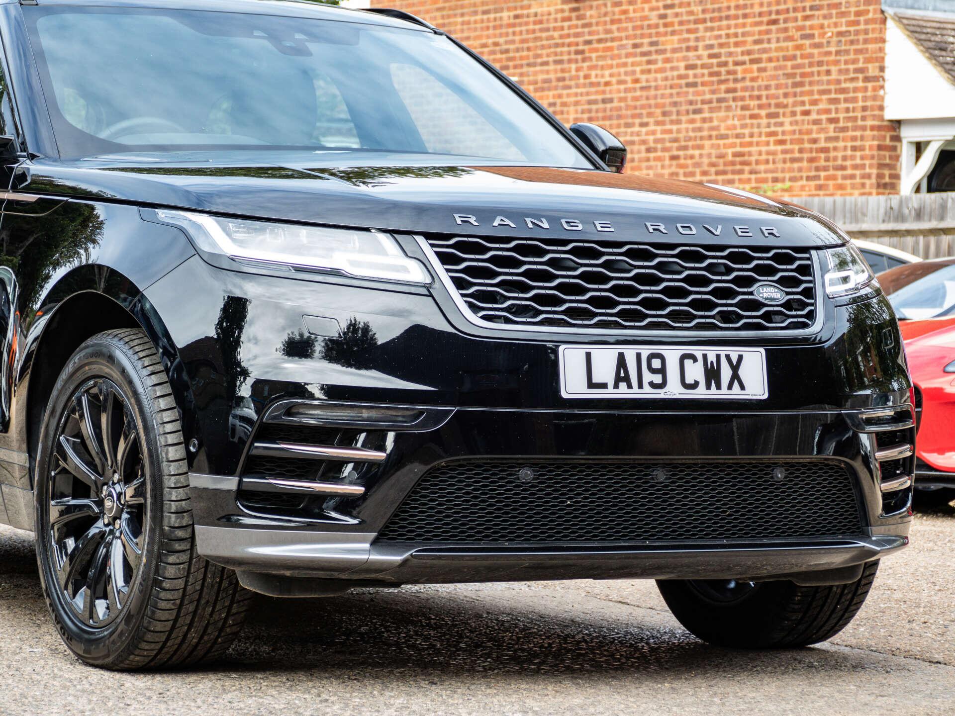 Land Rover Range Rover Velar view 8