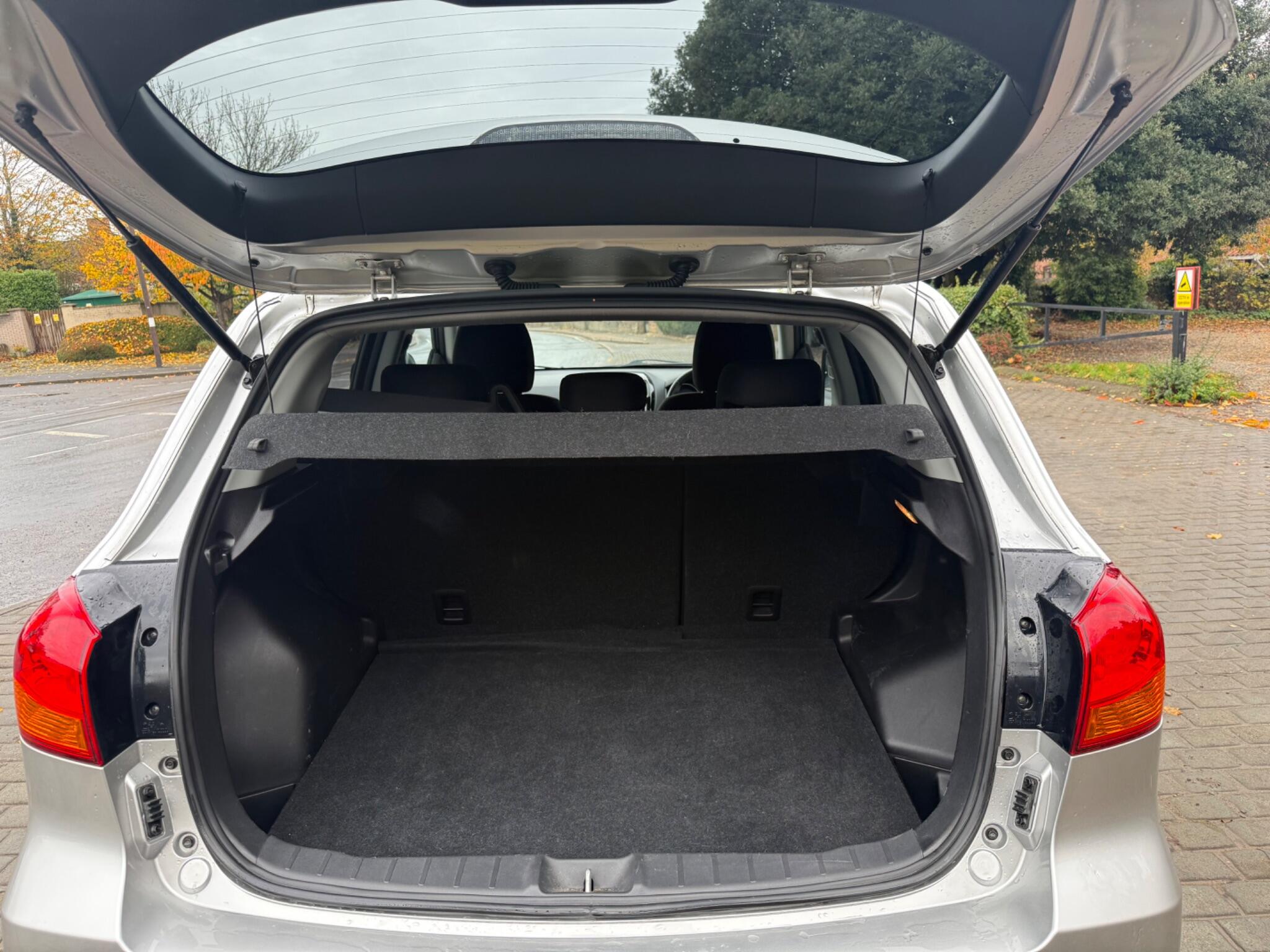 2018 Mitsubishi ASX image 18