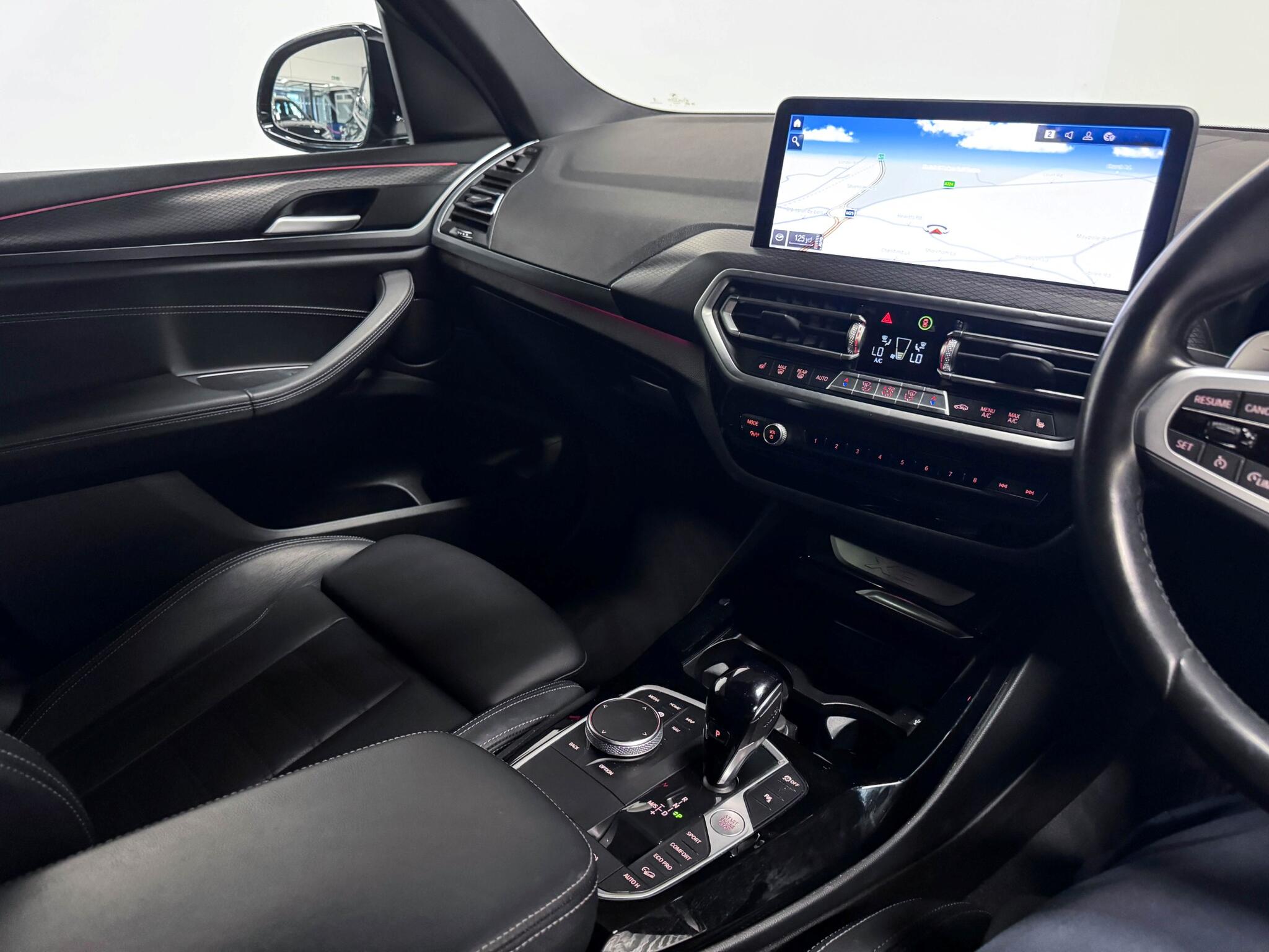BMW X3 view 34