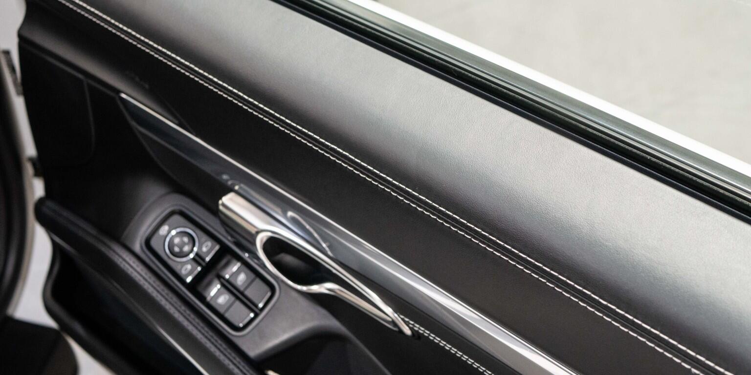 Porsche 911 view 25