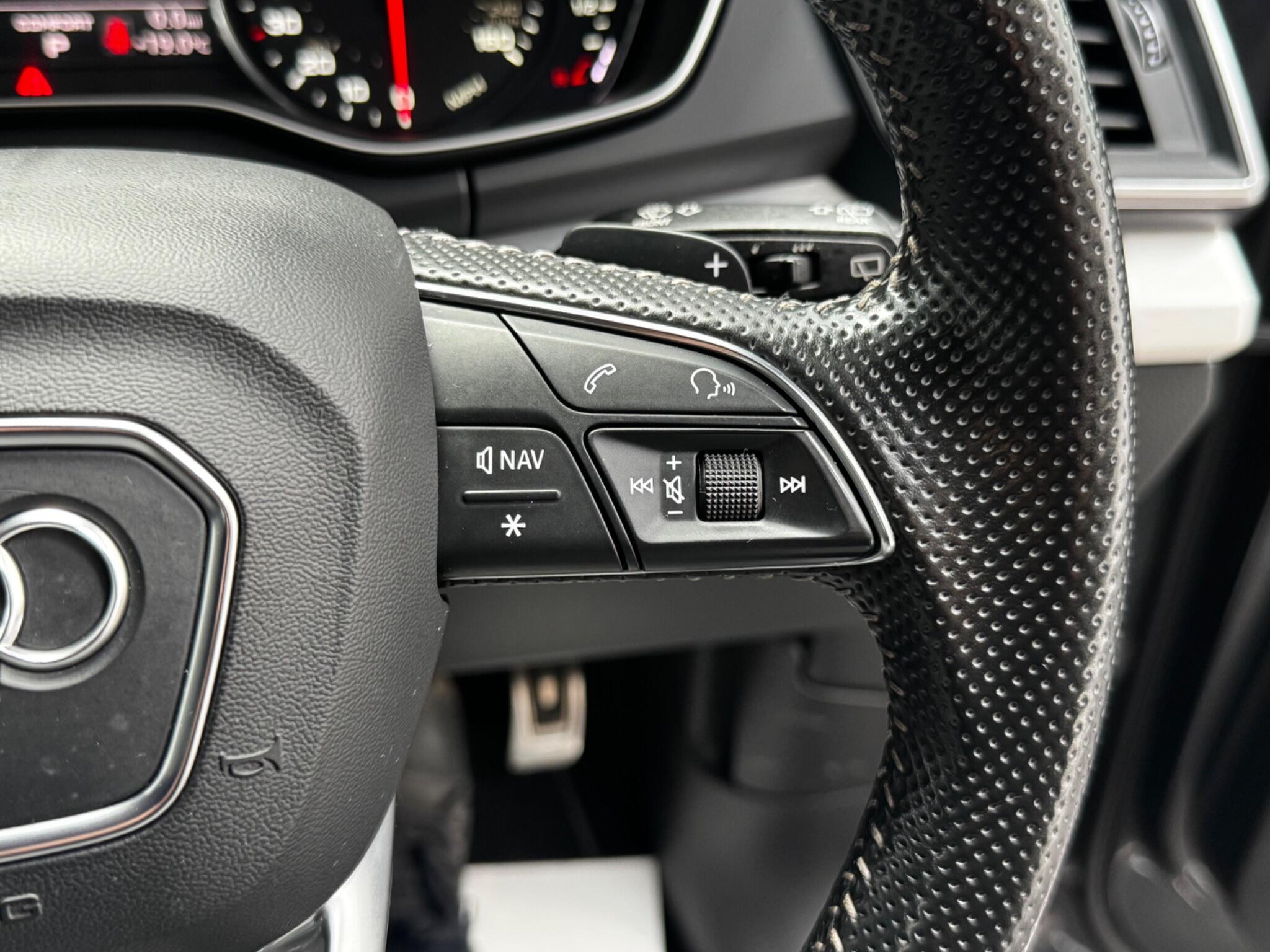 Audi Q5 view 33