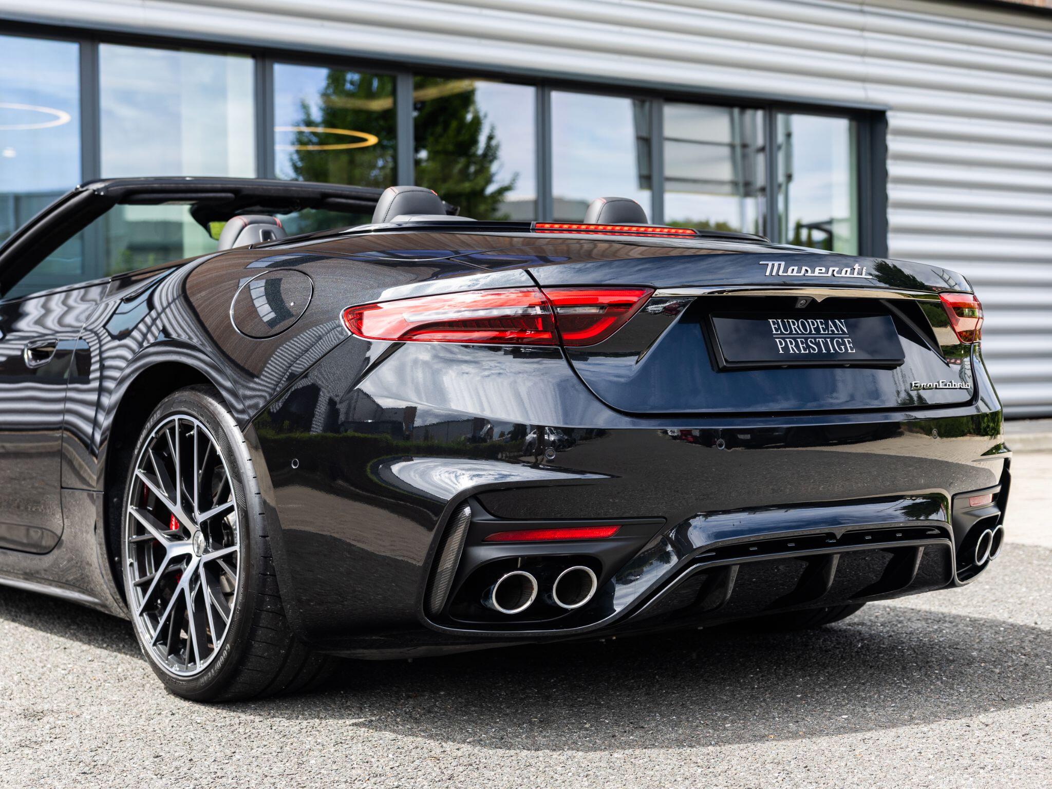 Maserati Grancabrio view 16