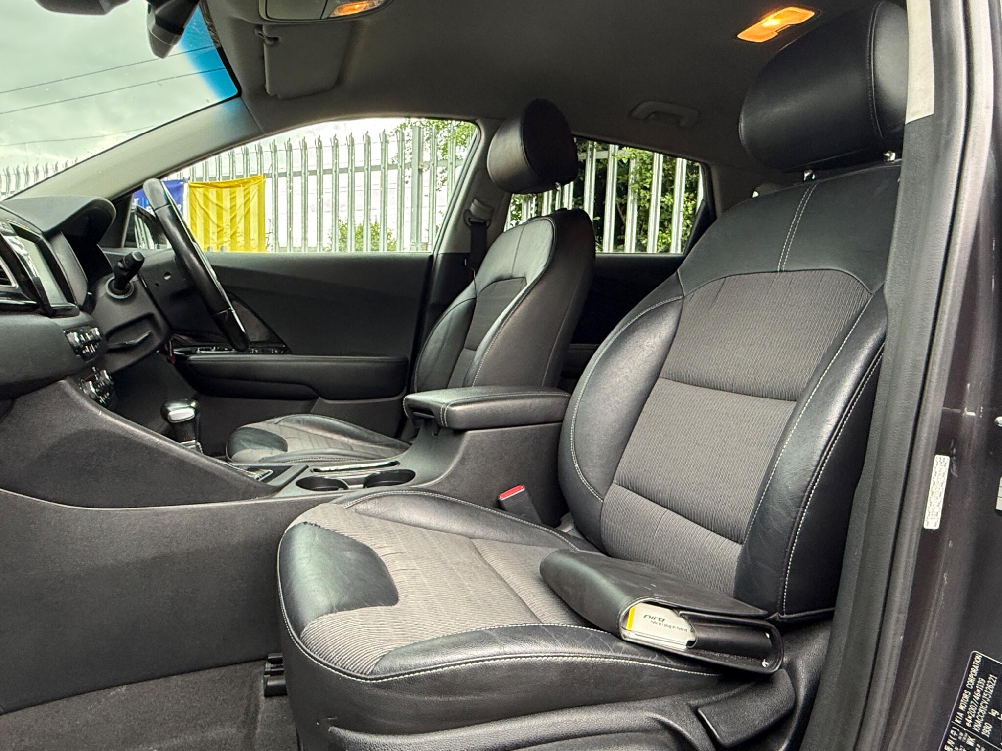 2018 Kia Niro image 44