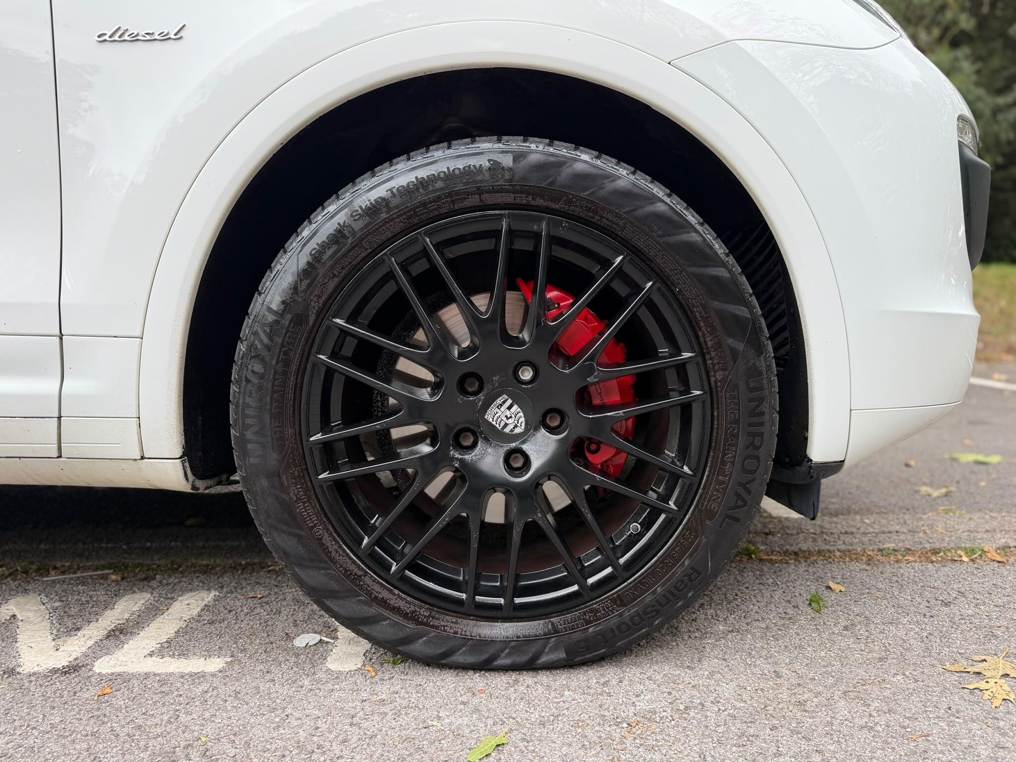 Porsche Cayenne view 30
