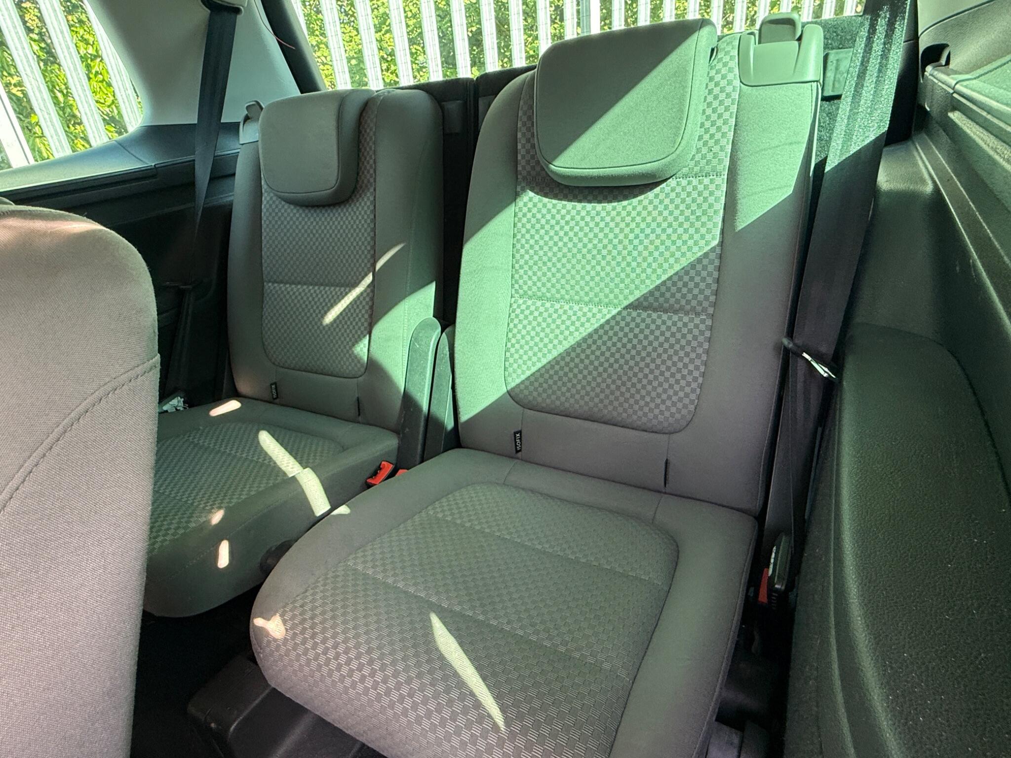 2016 SEAT Alhambra image 23