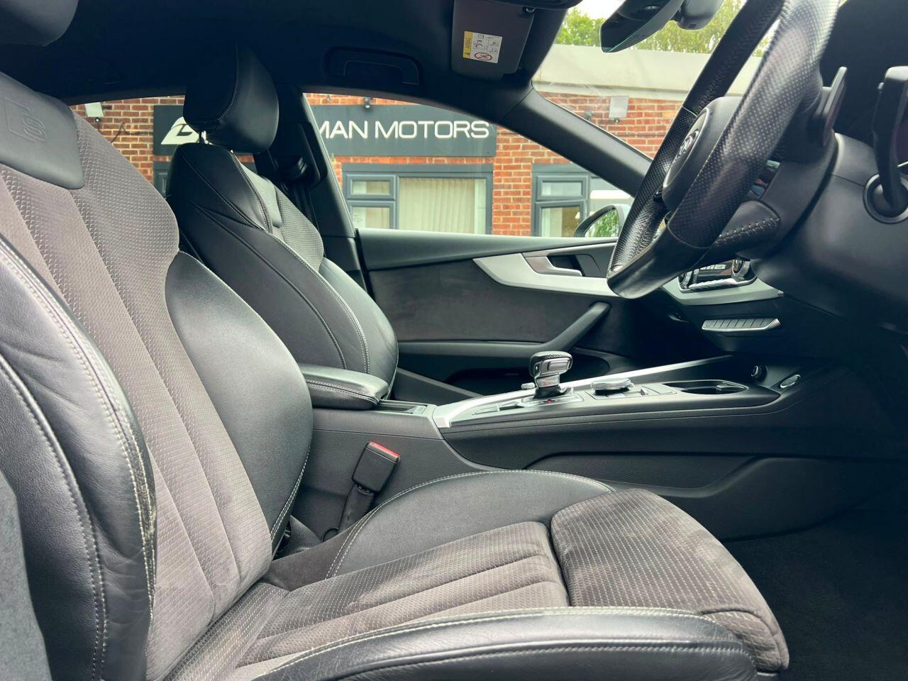Audi A5 view 14