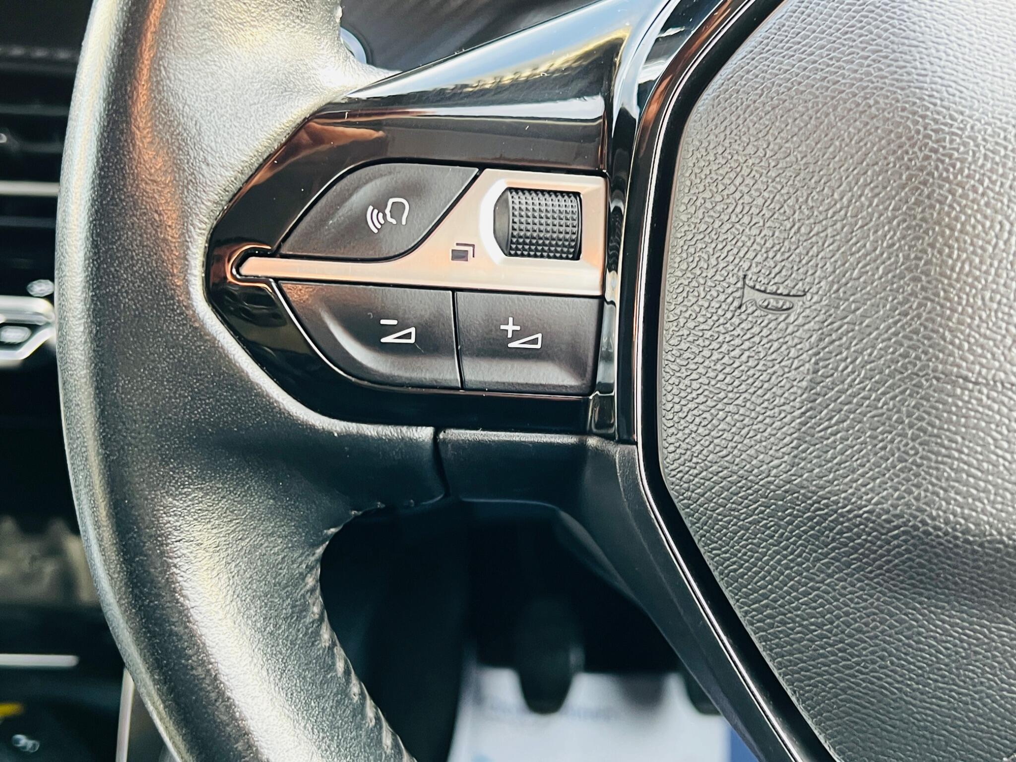 2021 Peugeot 2008 1.2 PureTech Allure Premium Euro 6 (s/s) 5dr • 73,734 miles image 32