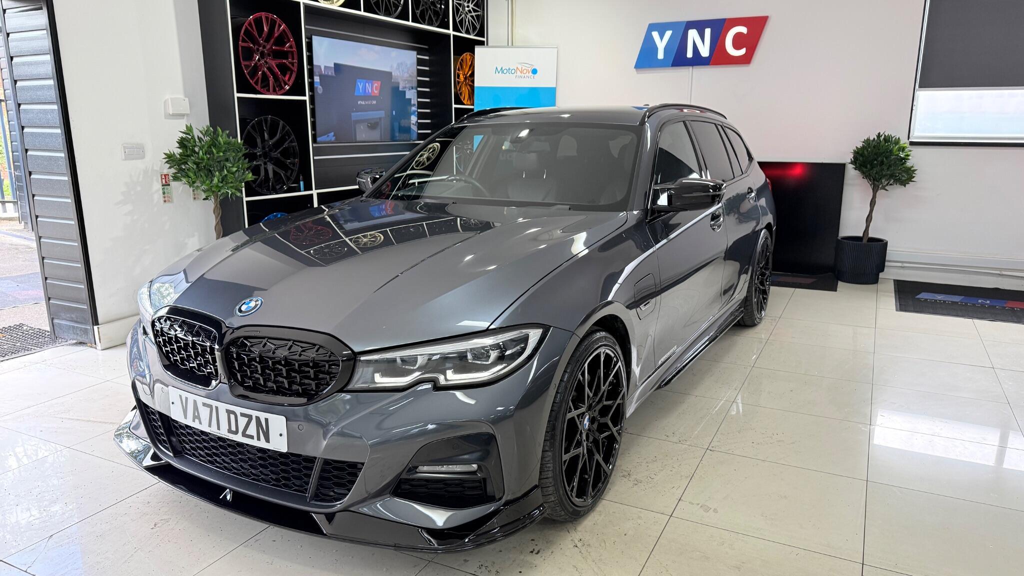 BMW 3 Series view 49