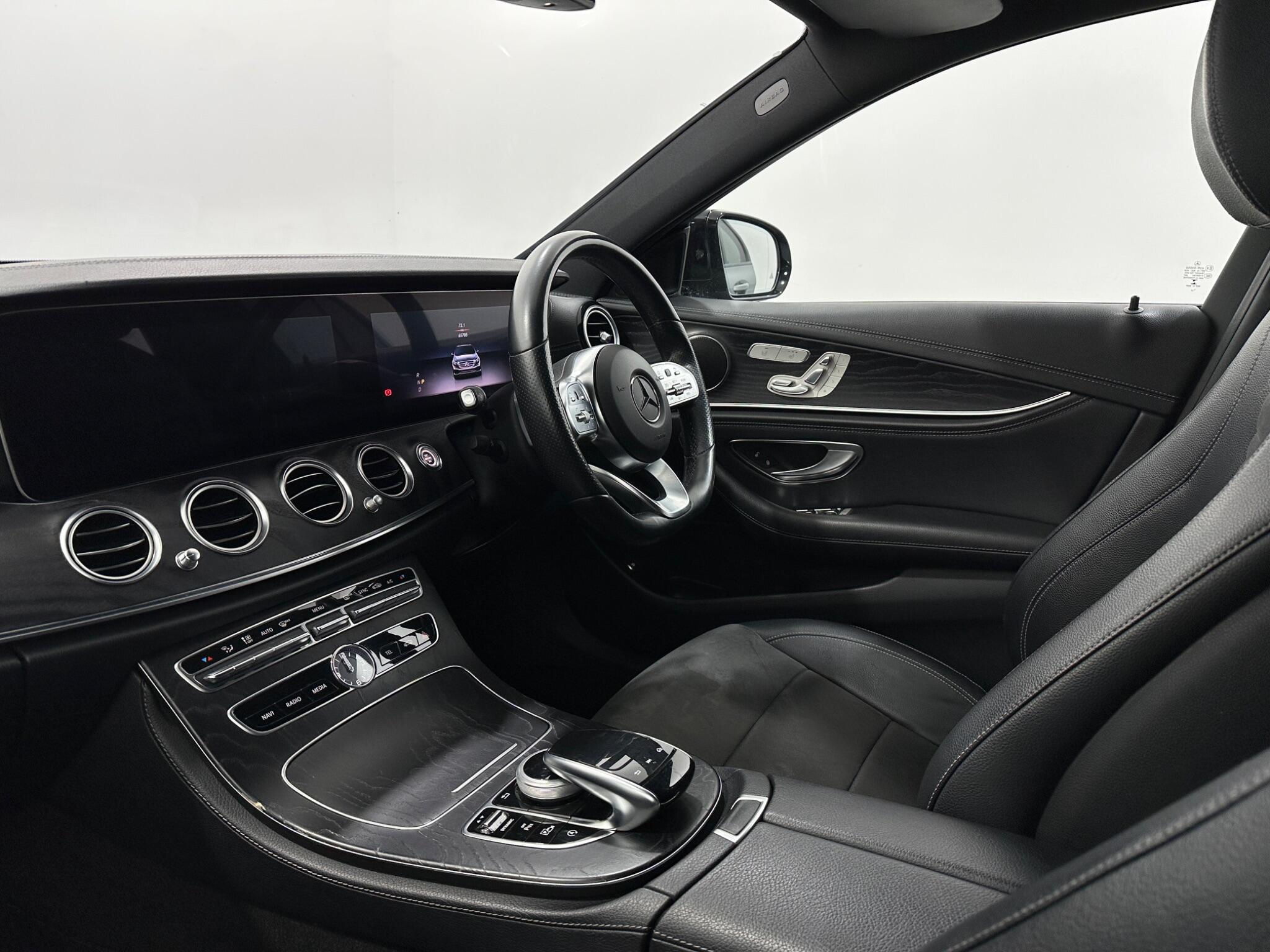 Mercedes-Benz E-Class view 33