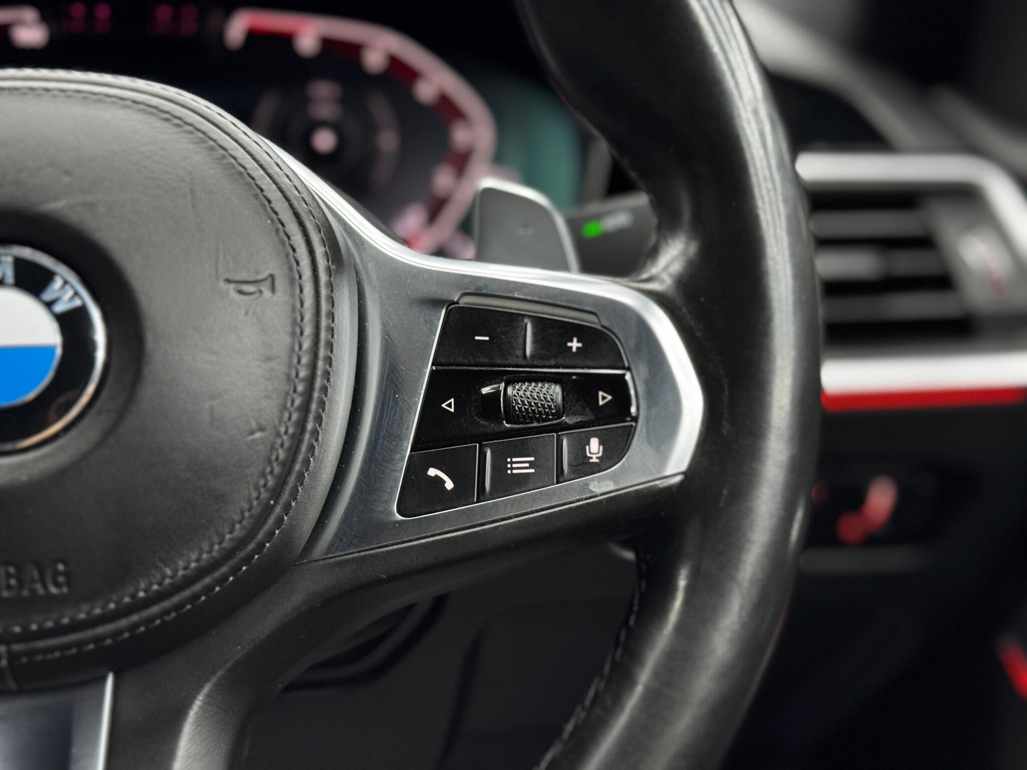 BMW 3 Series view 21