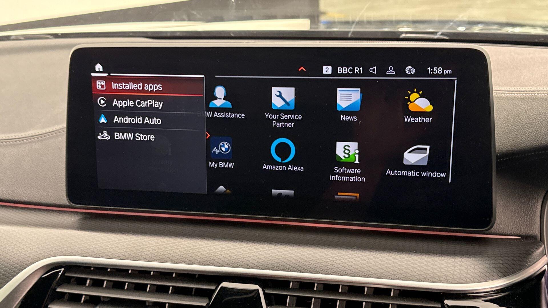 BMW 5 Series view 25