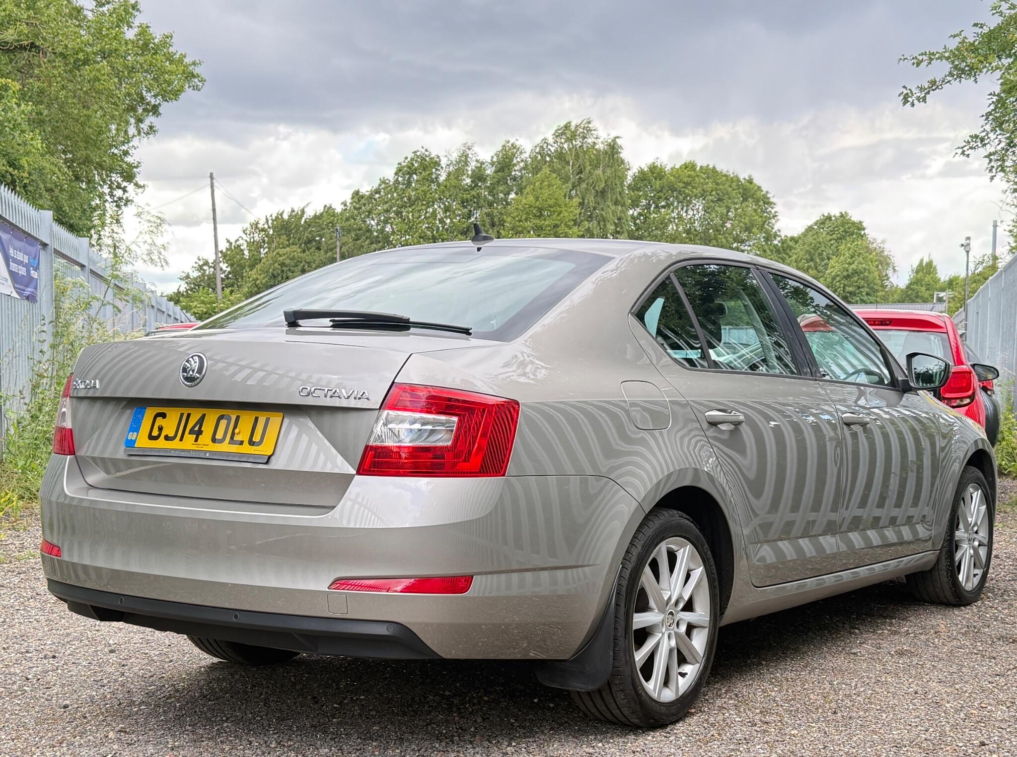 2014 Skoda Octavia image 17