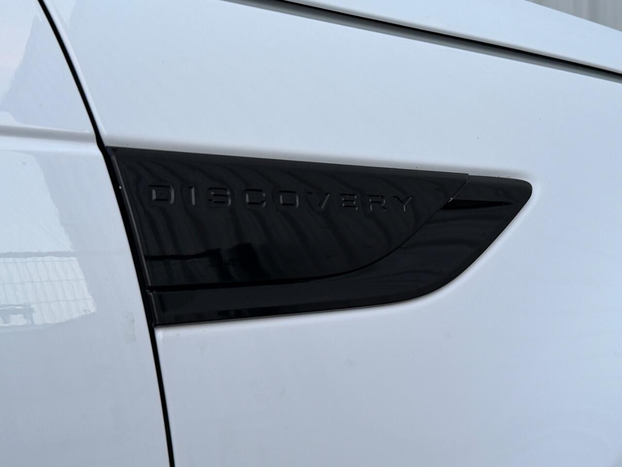 Land Rover Discovery view 41