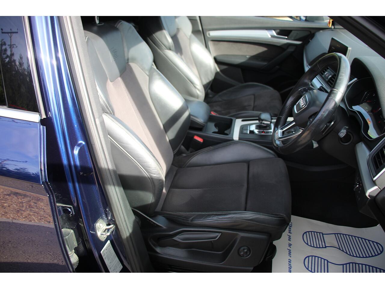 Audi Q5 view 15