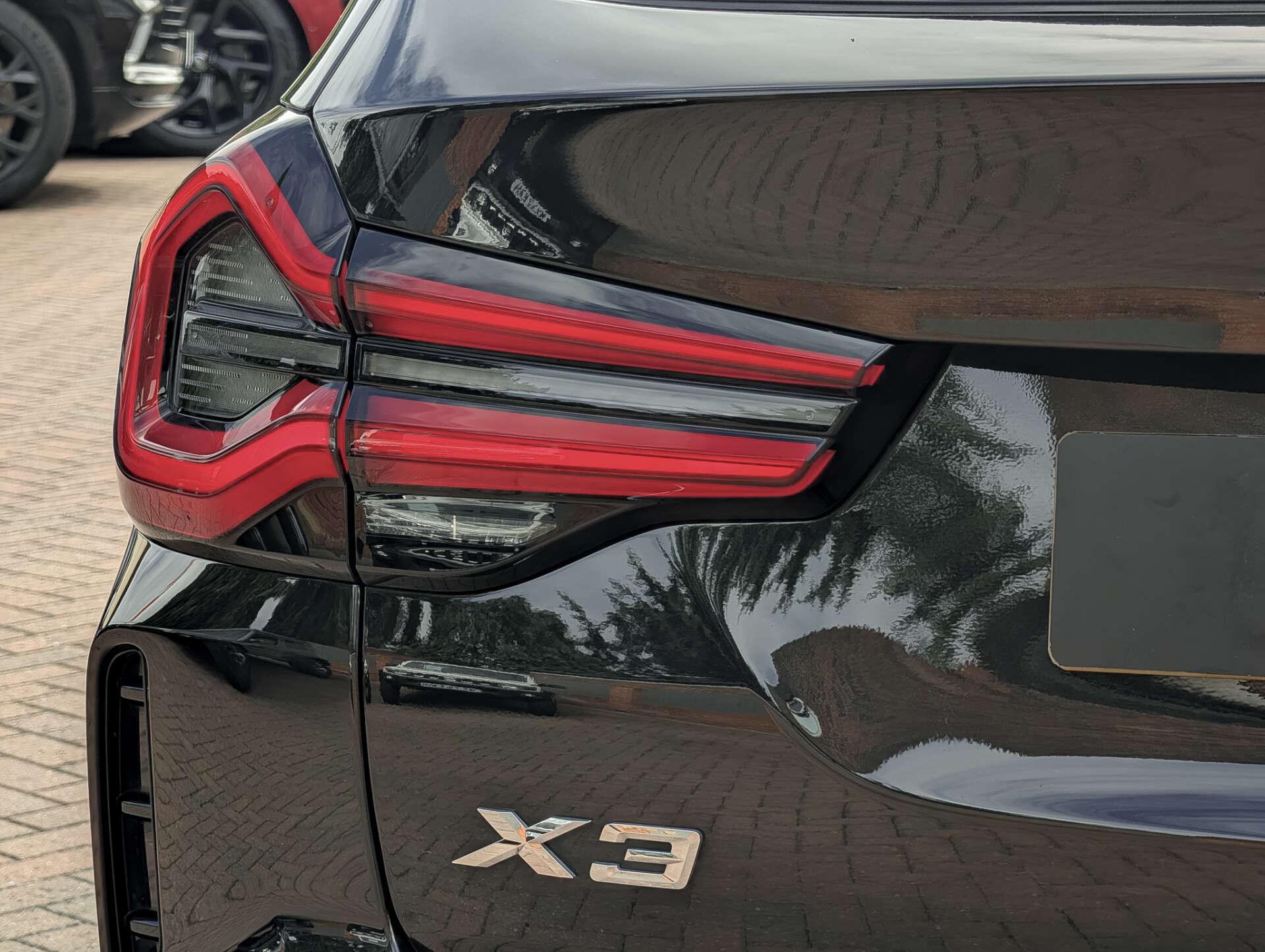 BMW X3 view 17