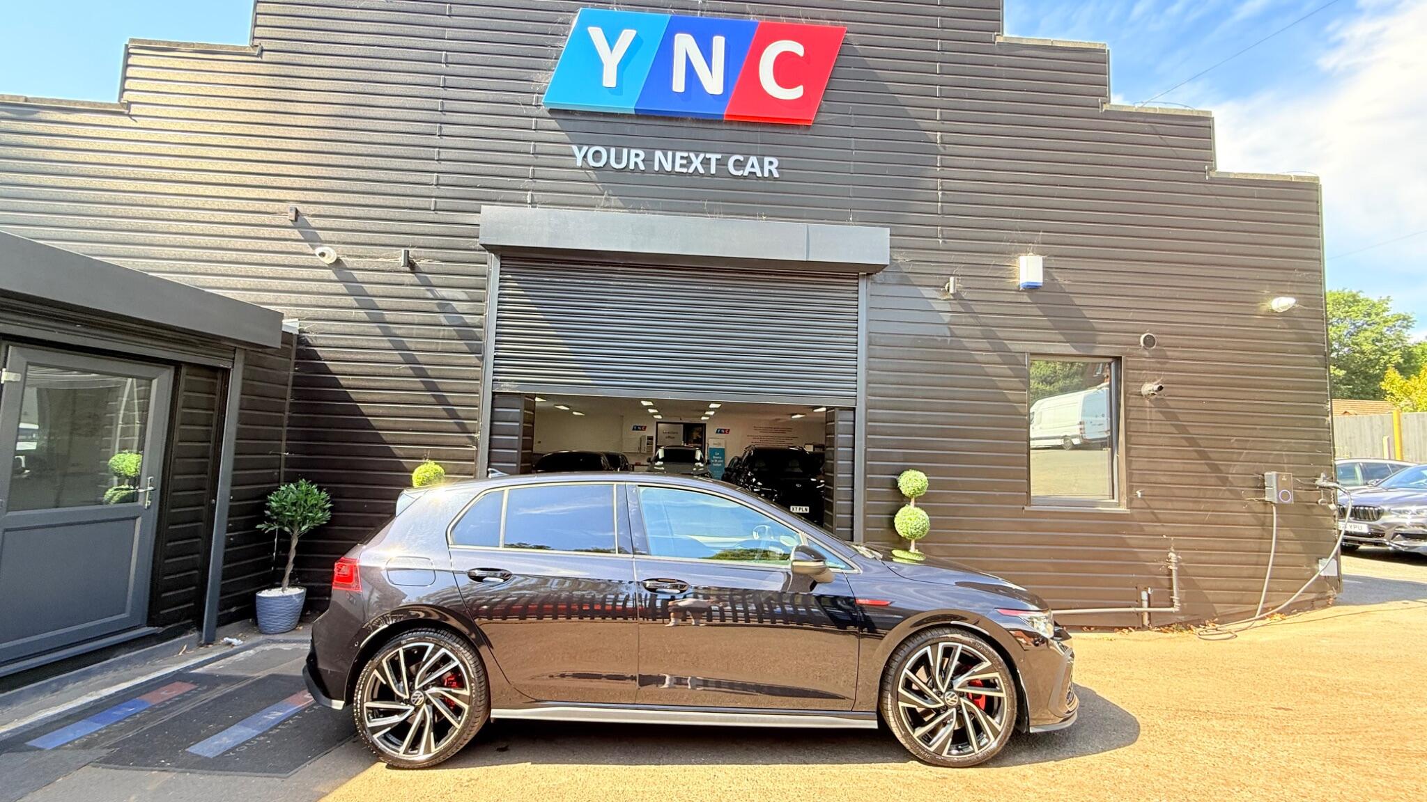 Volkswagen Golf view 5