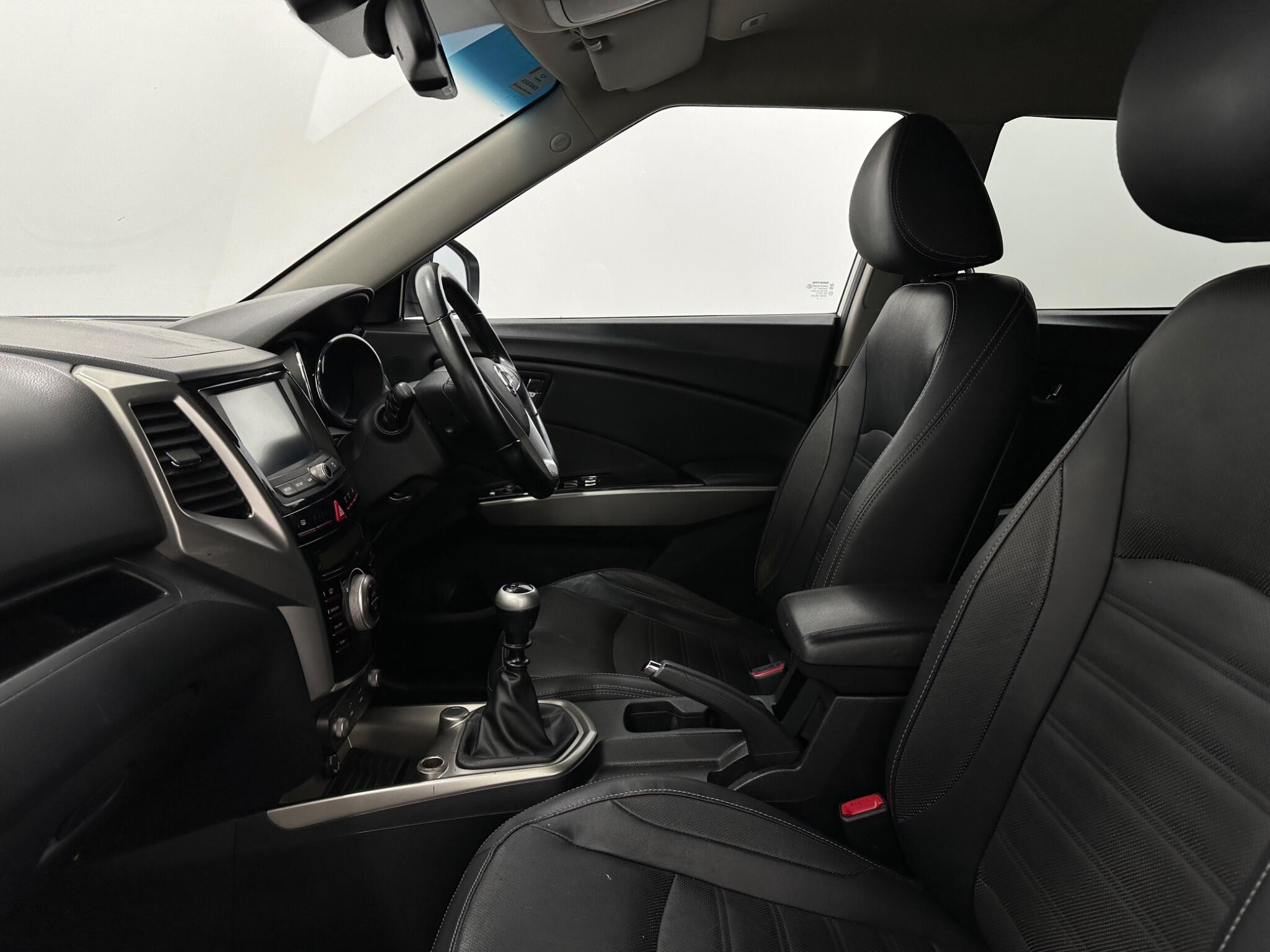 KGM Tivoli view 34