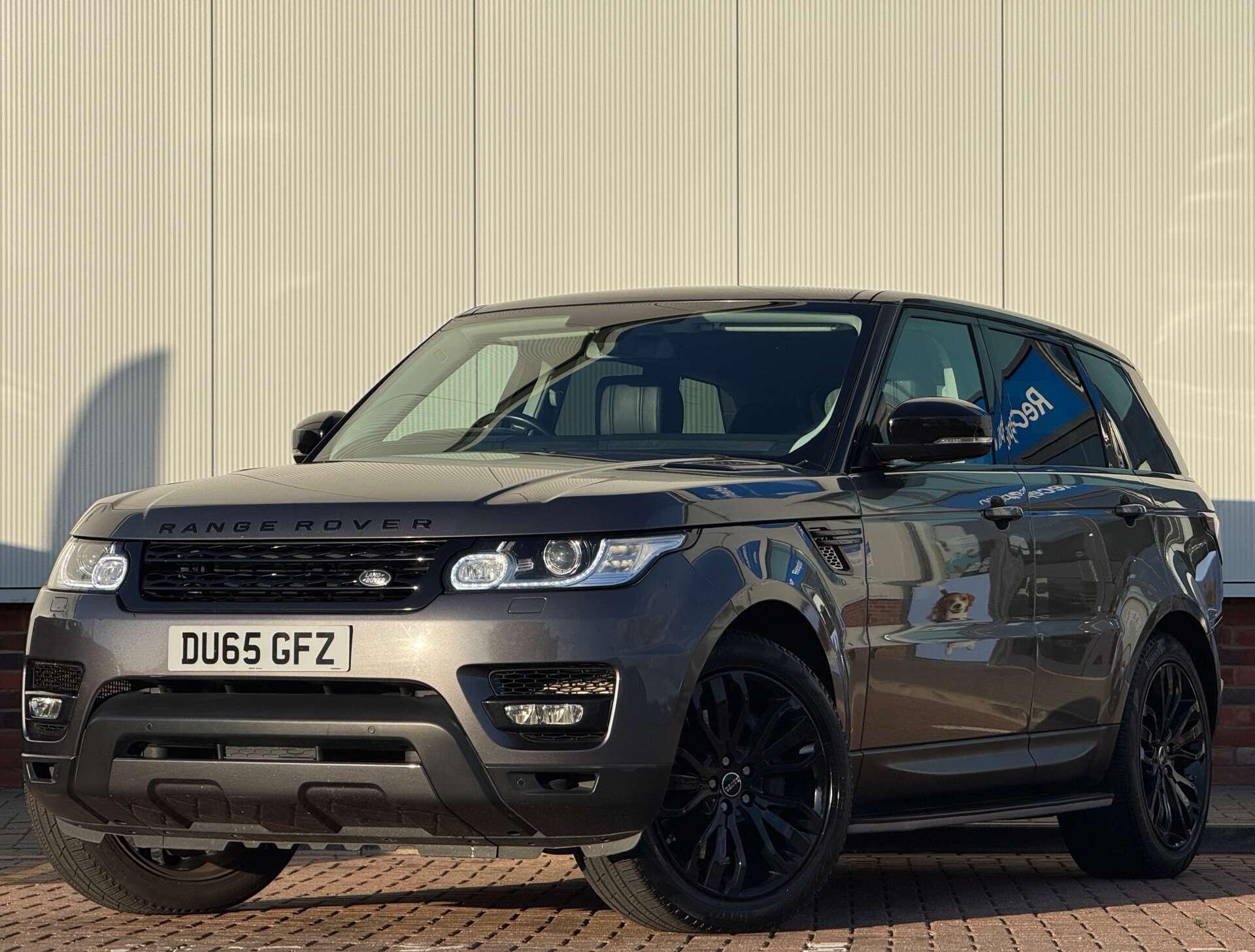 Land Rover Range Rover Sport view 3