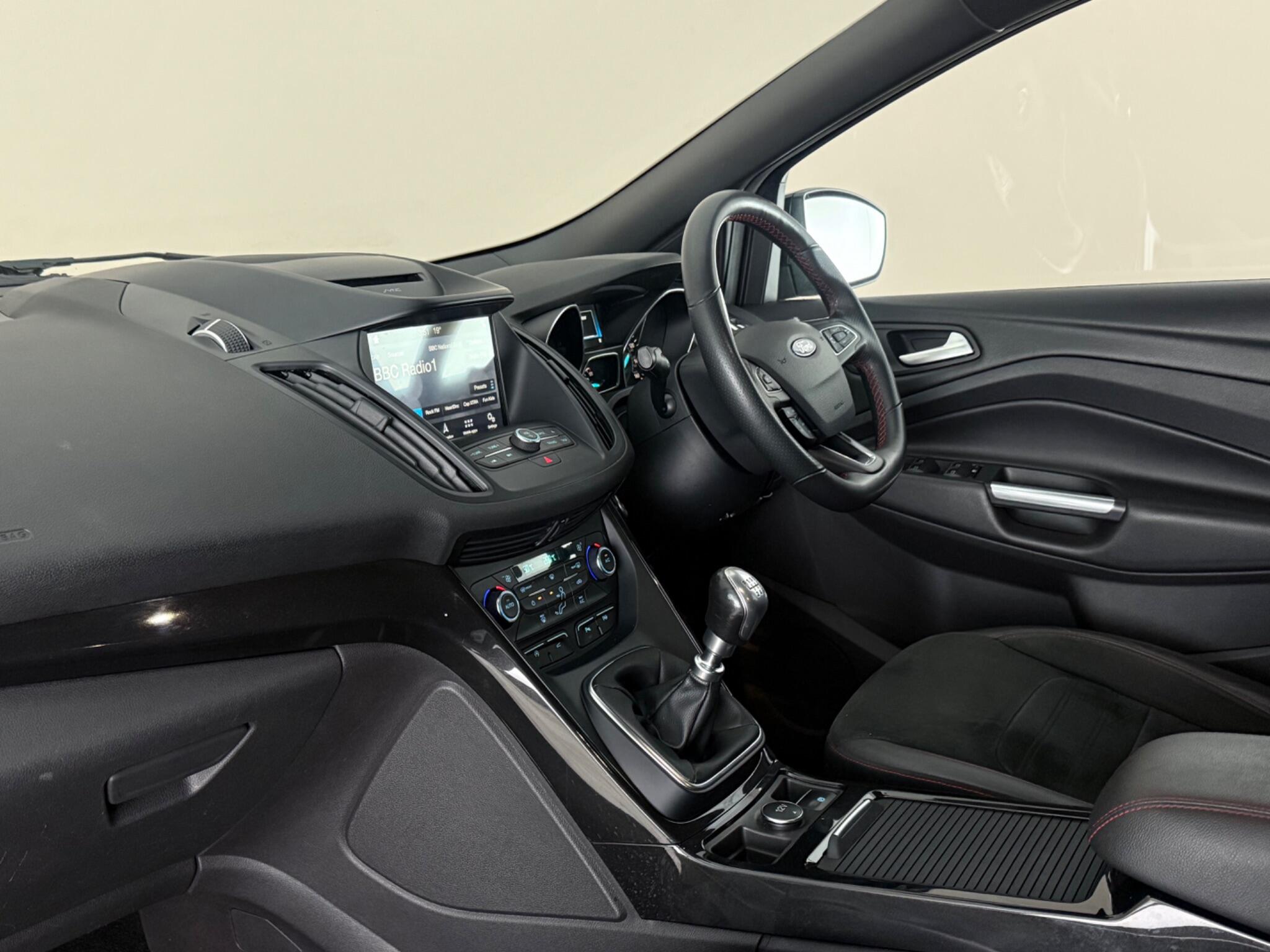 Ford Kuga view 4