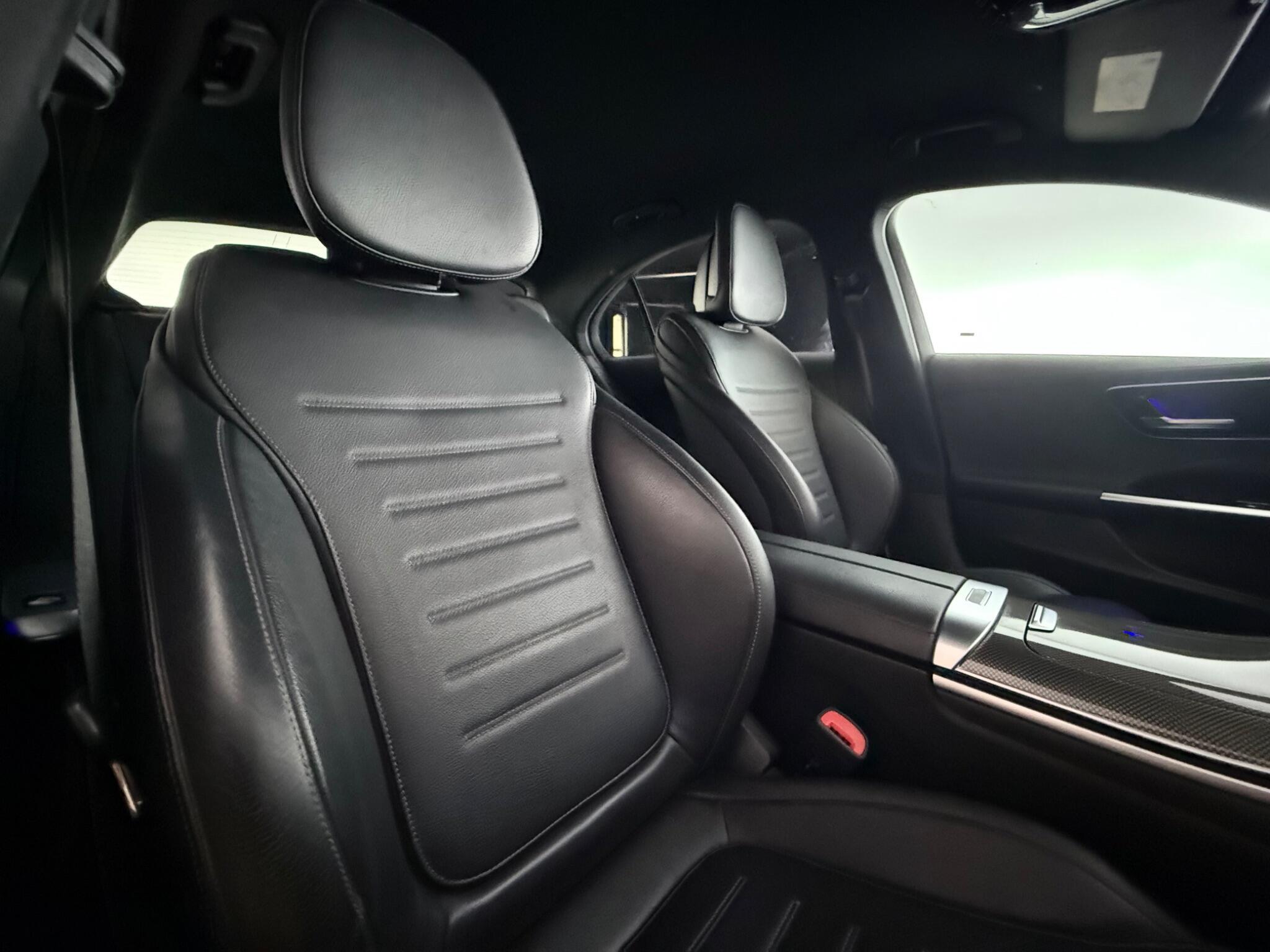 Mercedes-Benz C-Class view 47