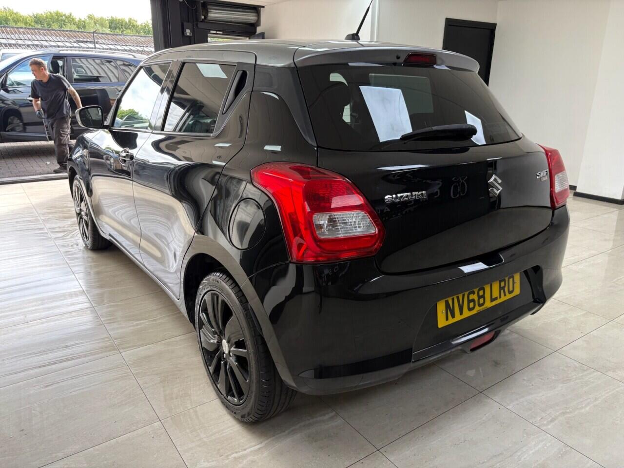 Suzuki Swift view 5