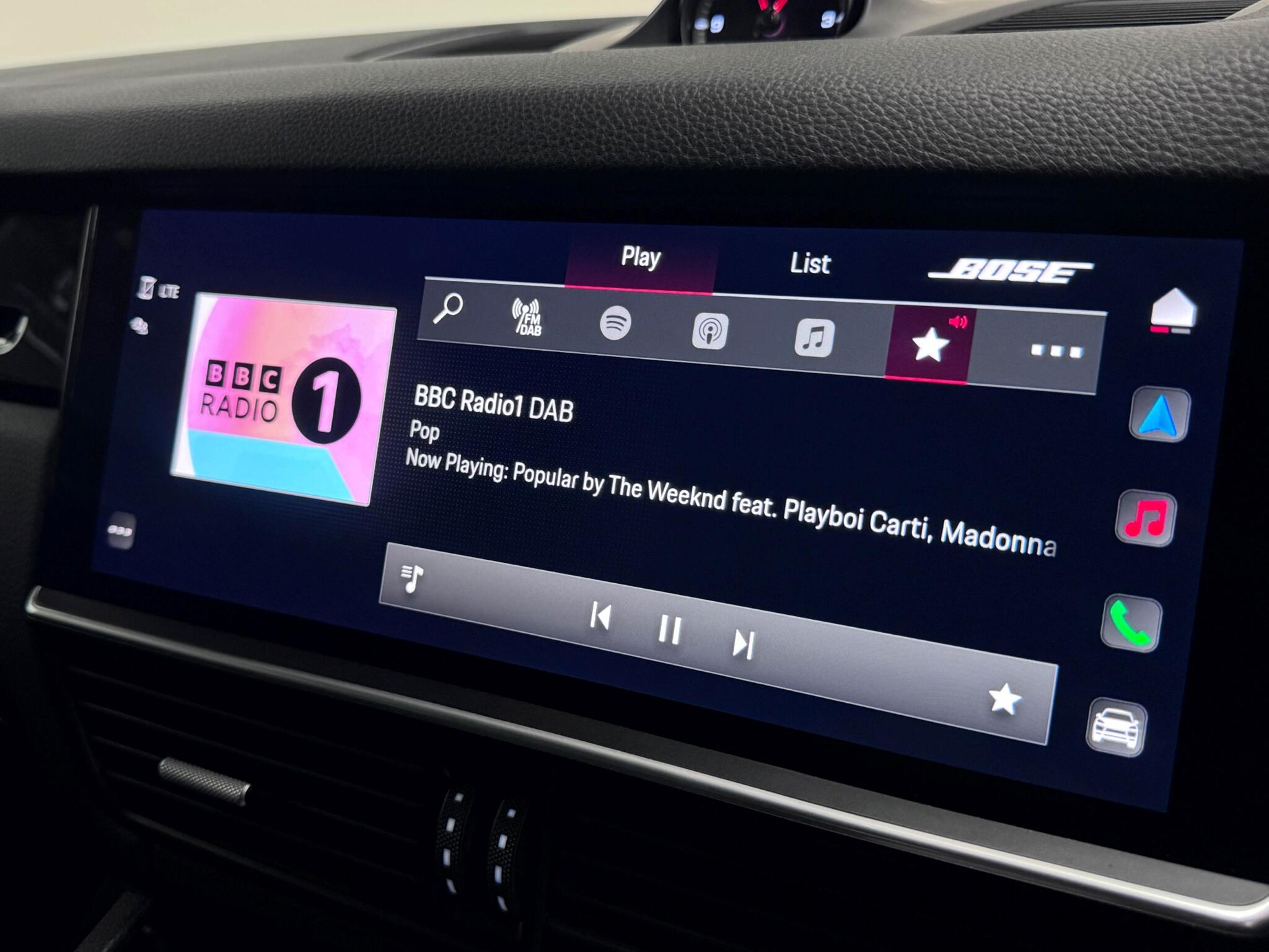 Porsche Cayenne view 53