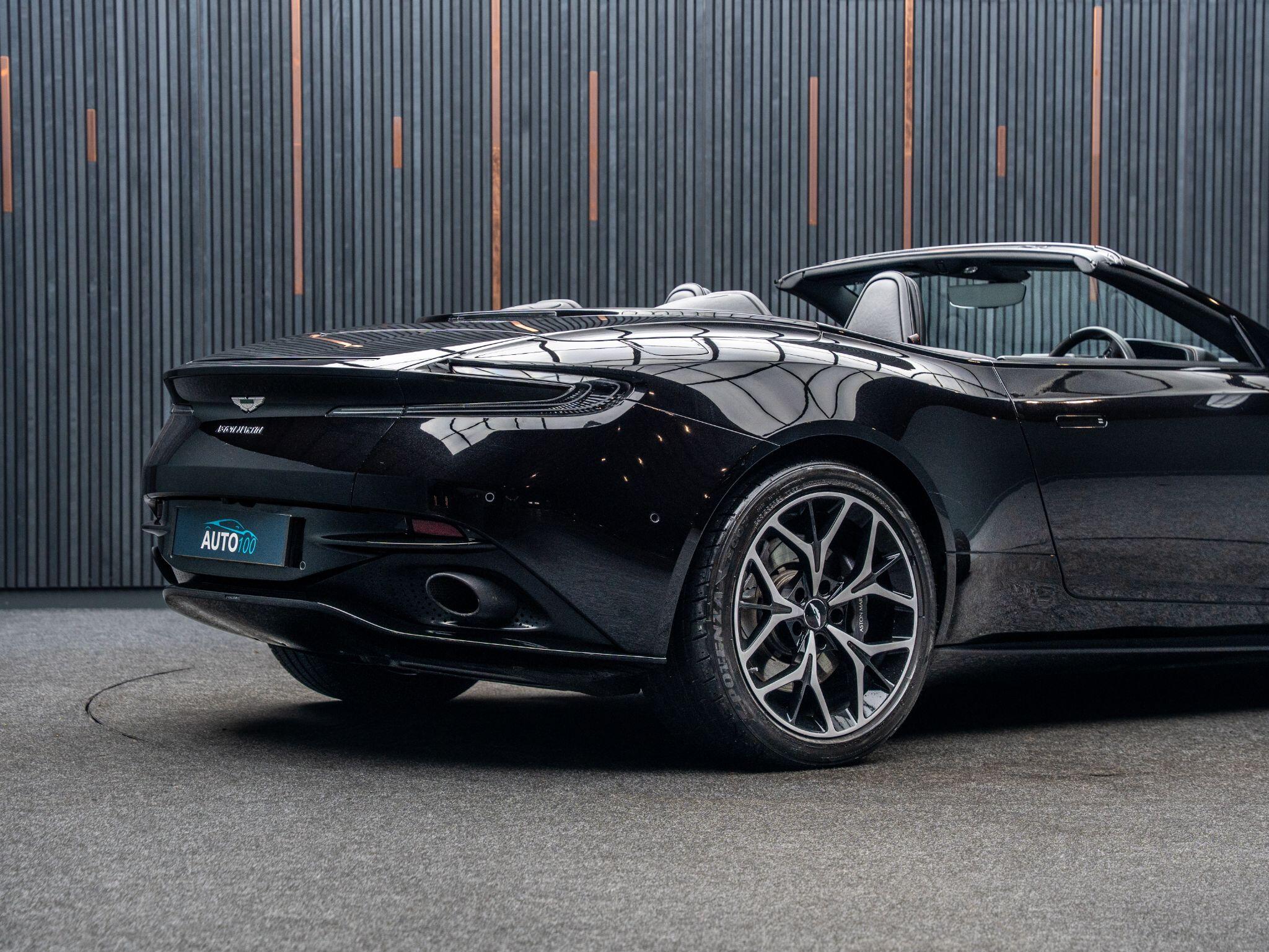 Aston Martin DB11 view 23