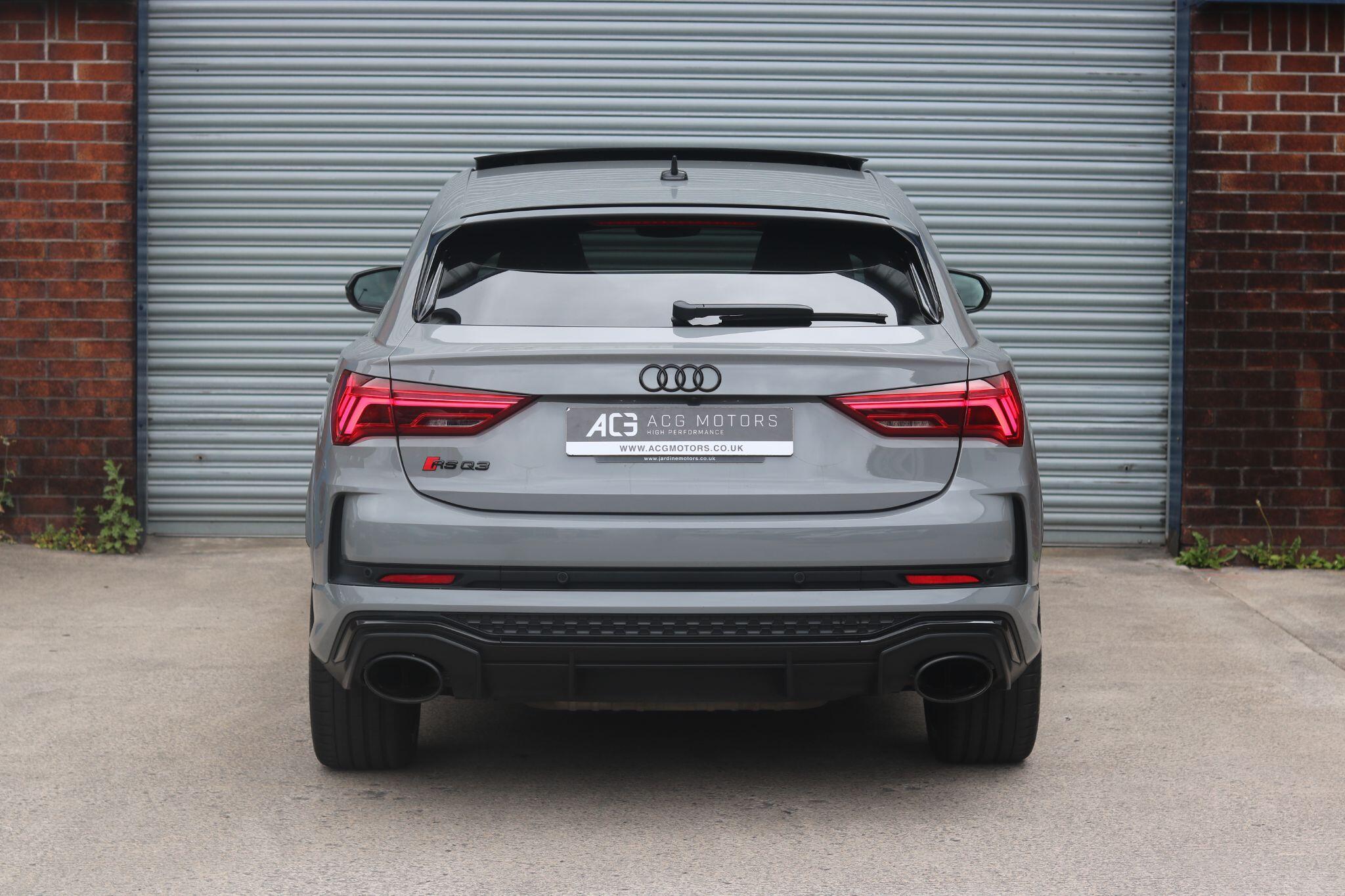 Audi RS Q3 view 4