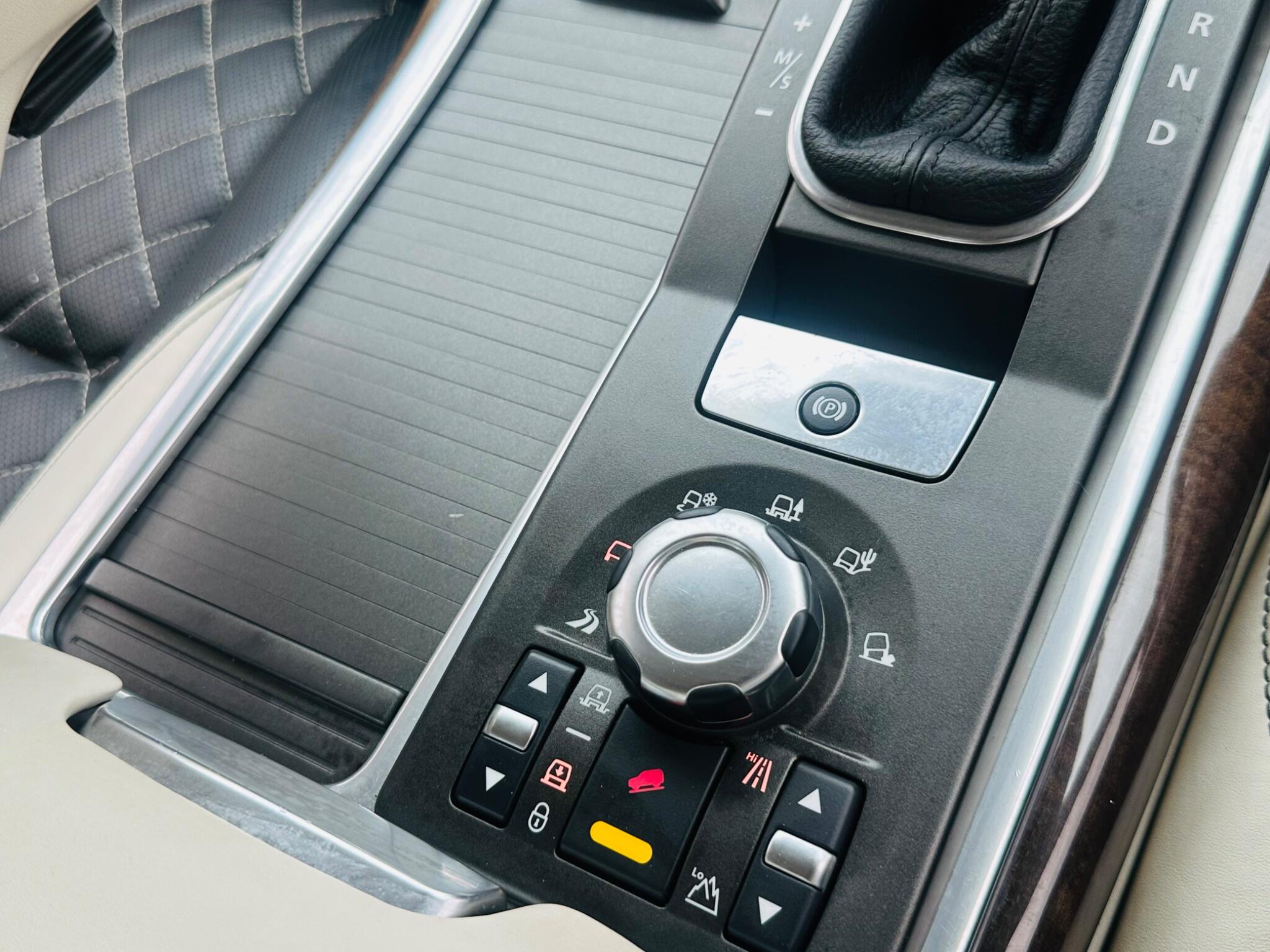 Land Rover Range Rover Sport view 61